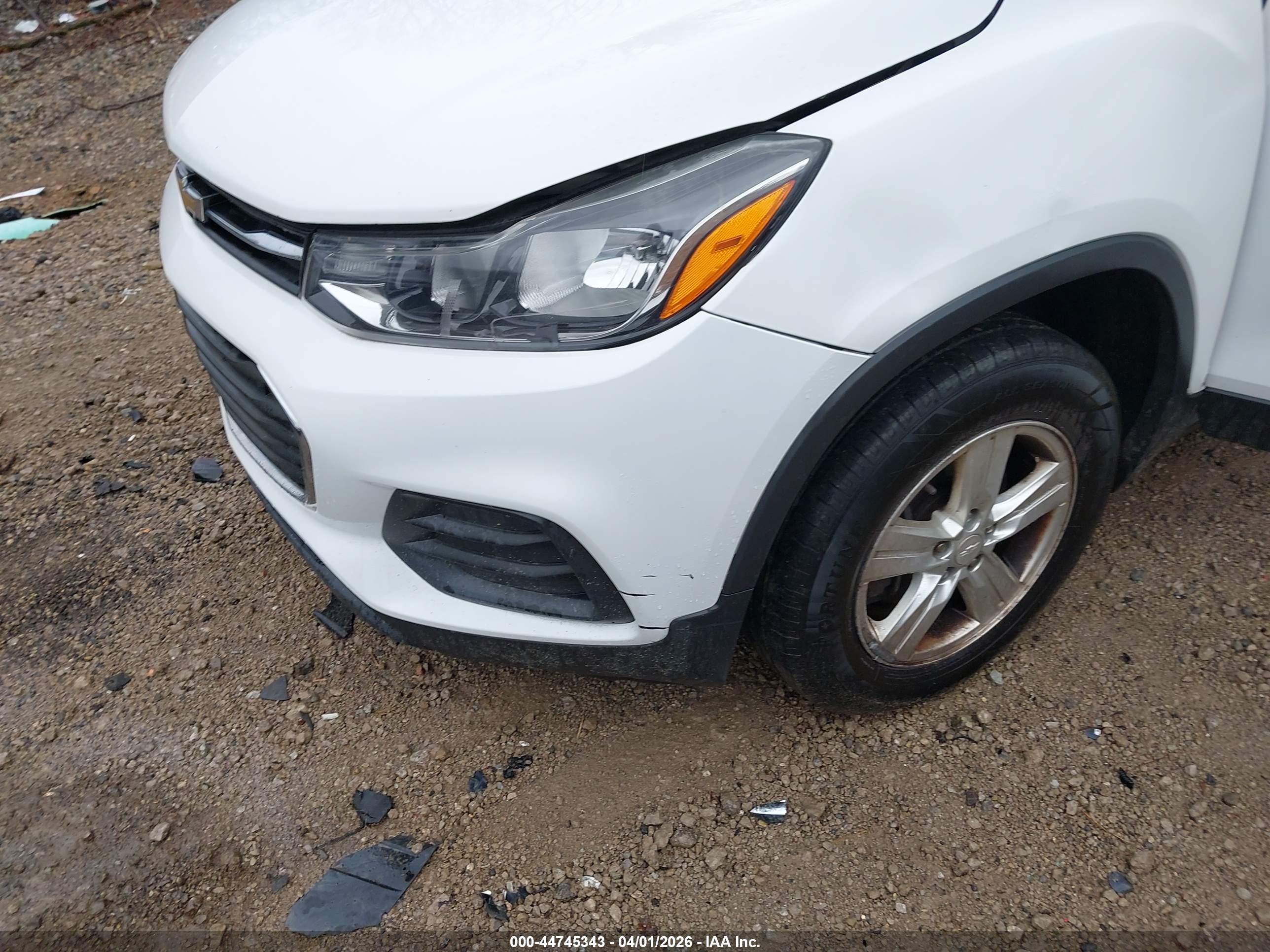 CHEVROLET TRAX image 10