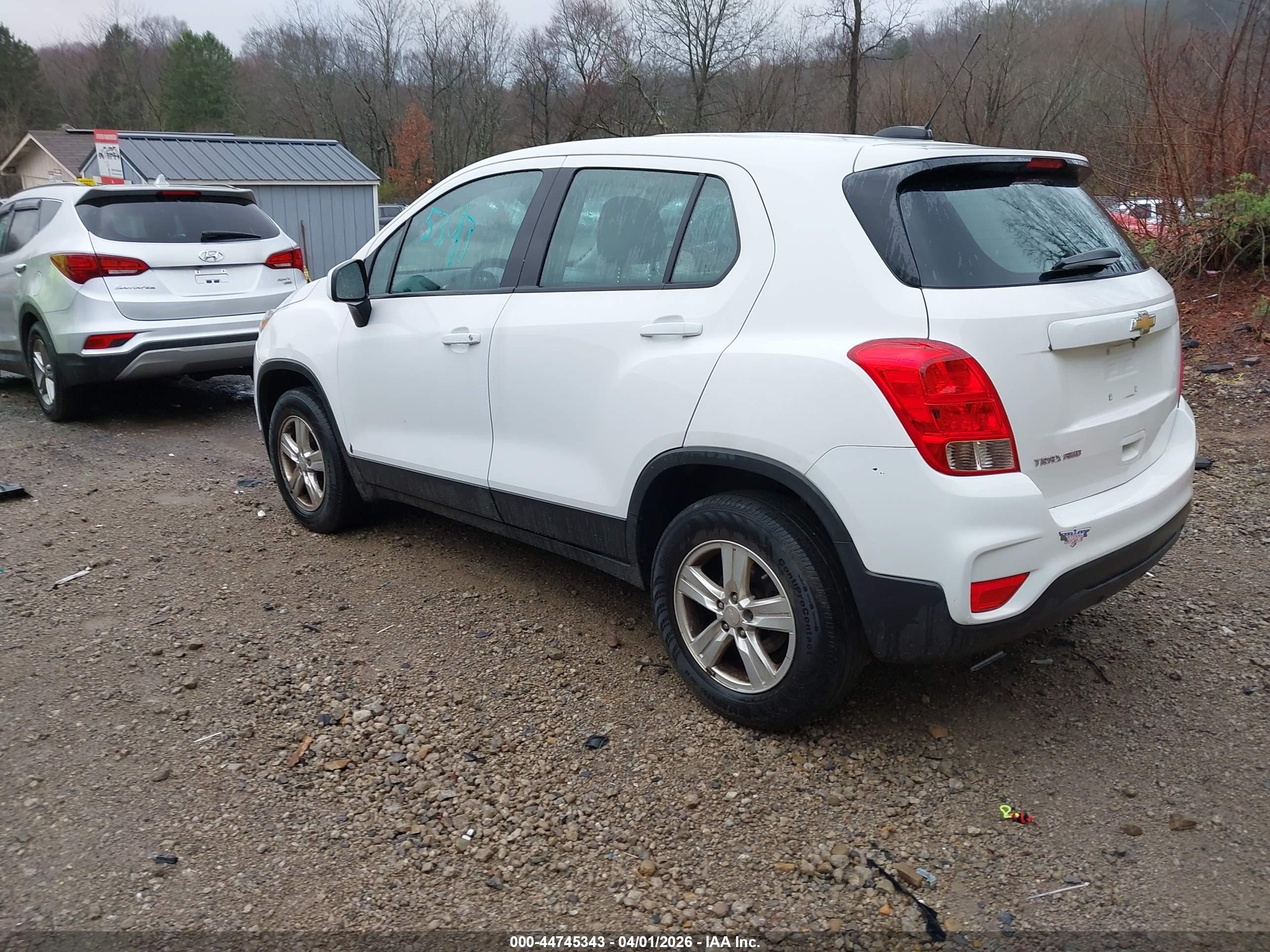 CHEVROLET TRAX image 3