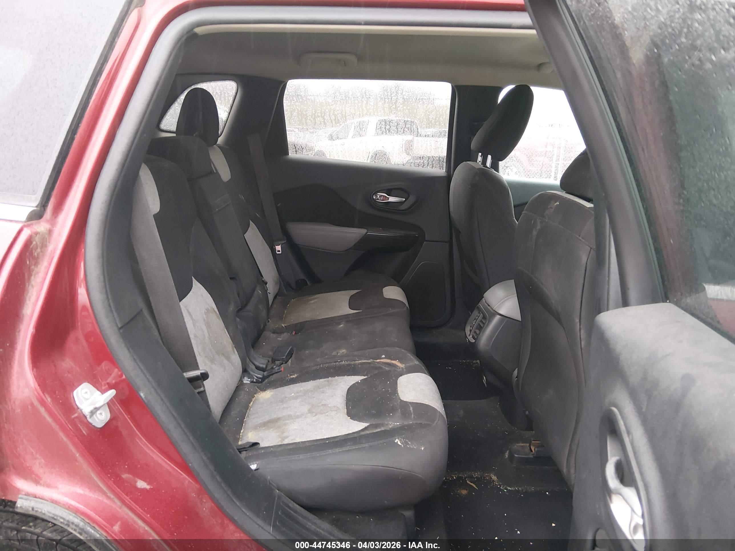 JEEP CHEROKEE image 8