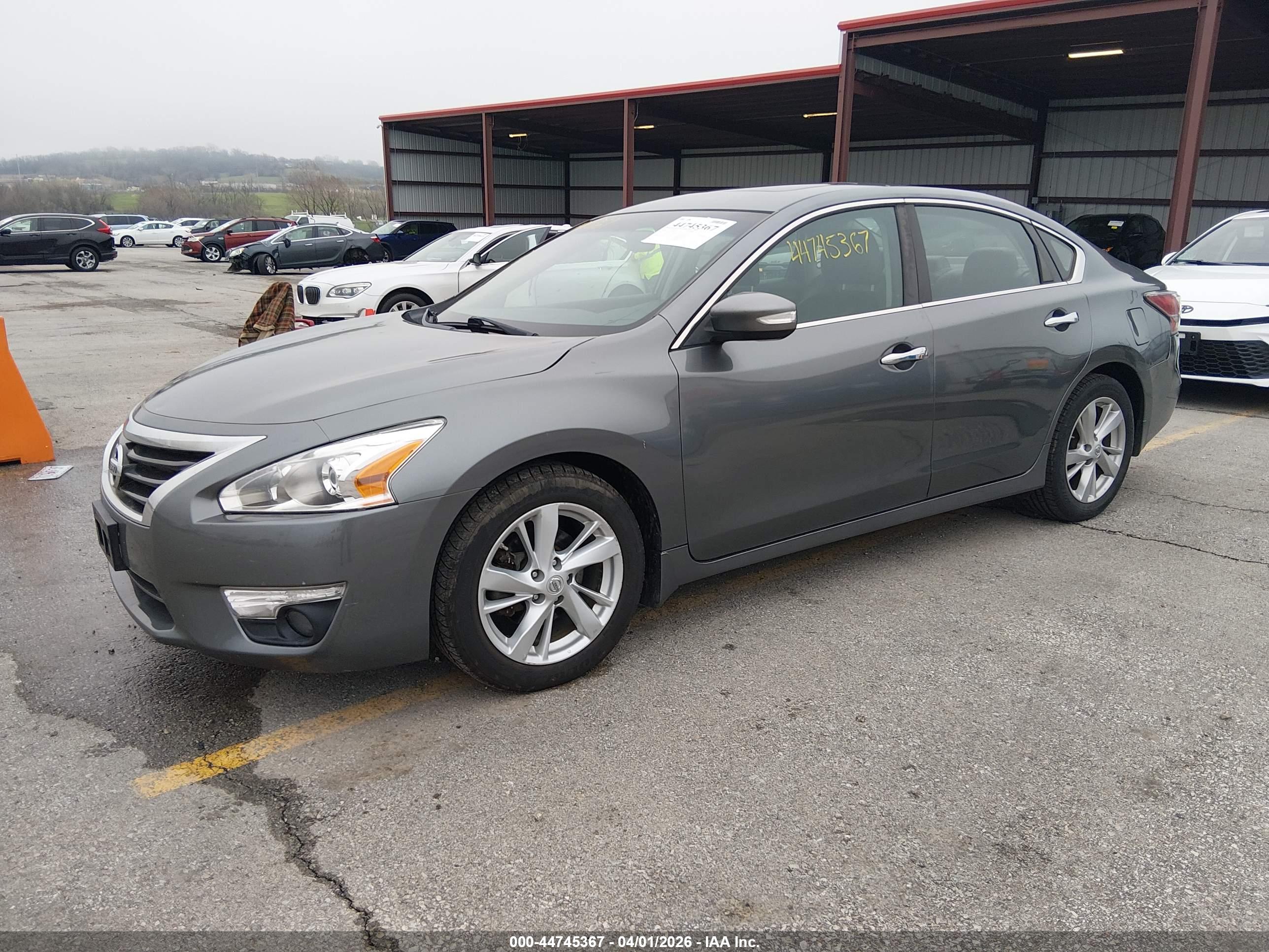 NISSAN ALTIMA image 2