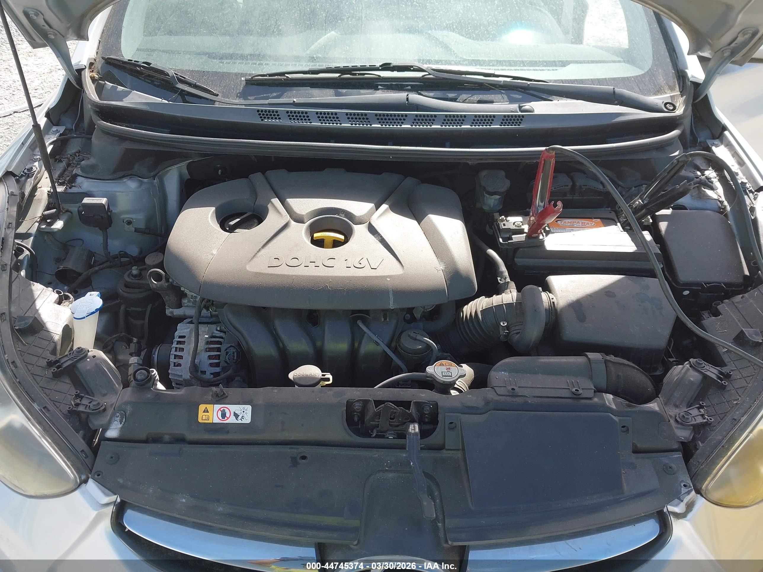 HYUNDAI ELANTRA image 10