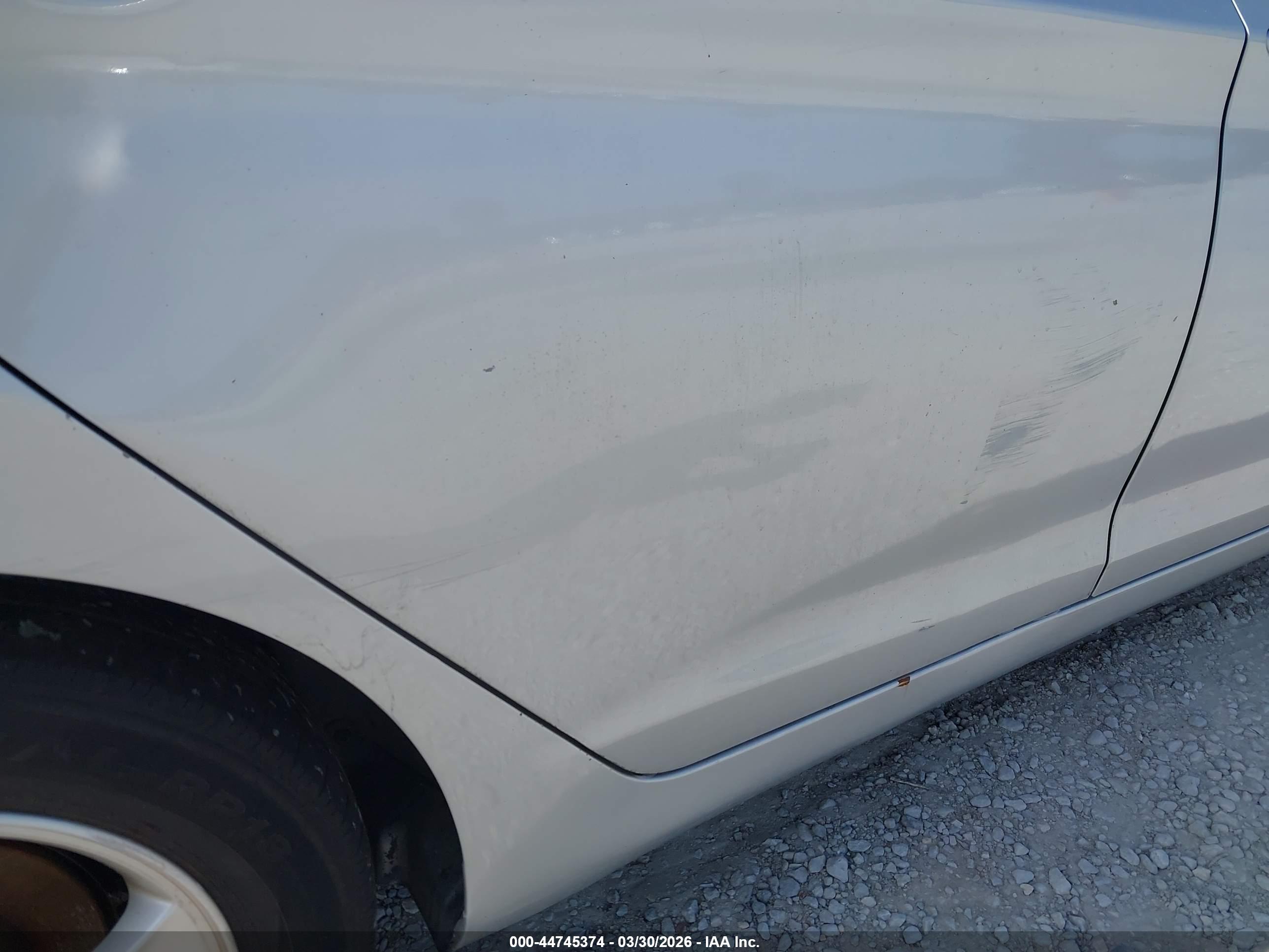 HYUNDAI ELANTRA image 6