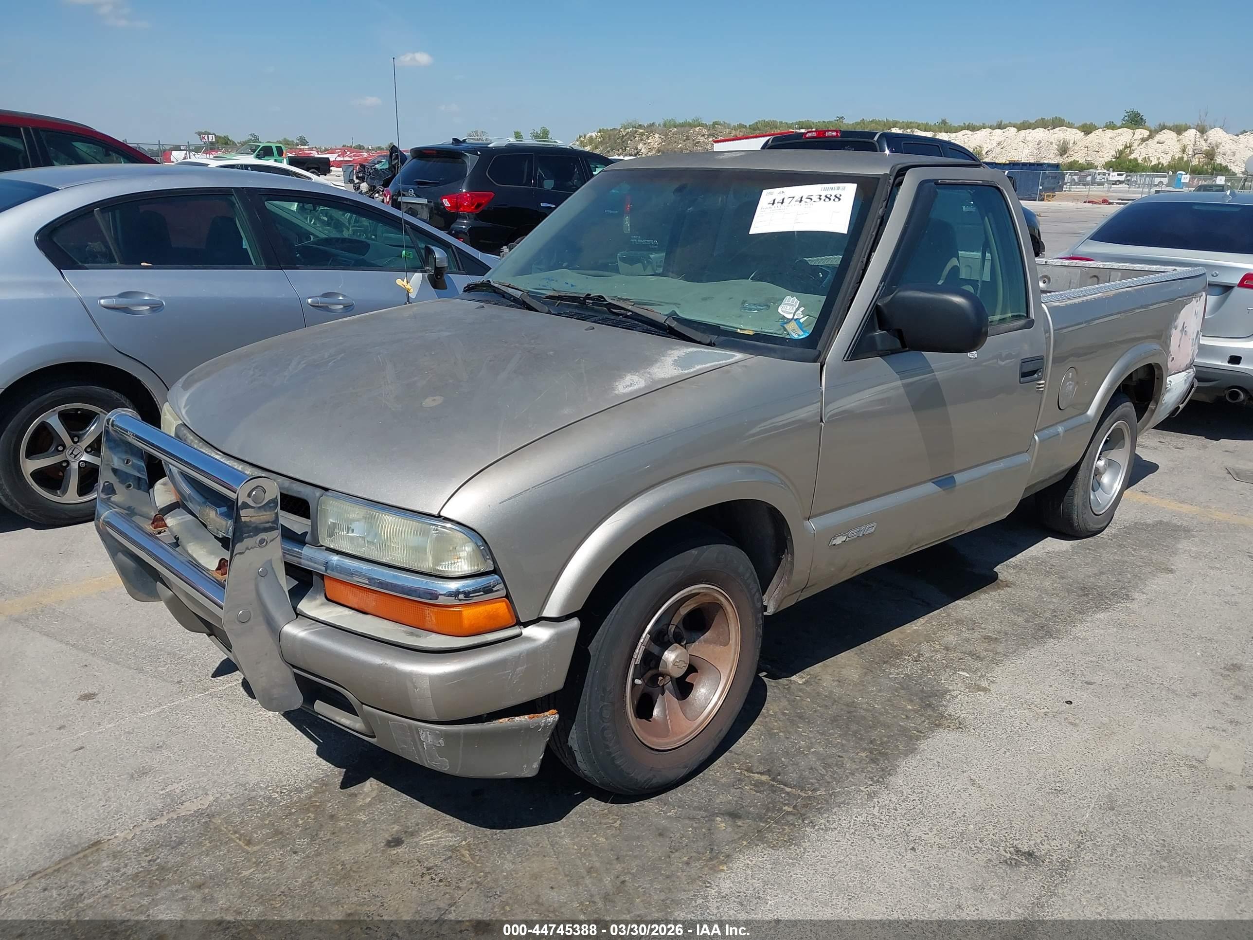 CHEVROLET S-10 image 2