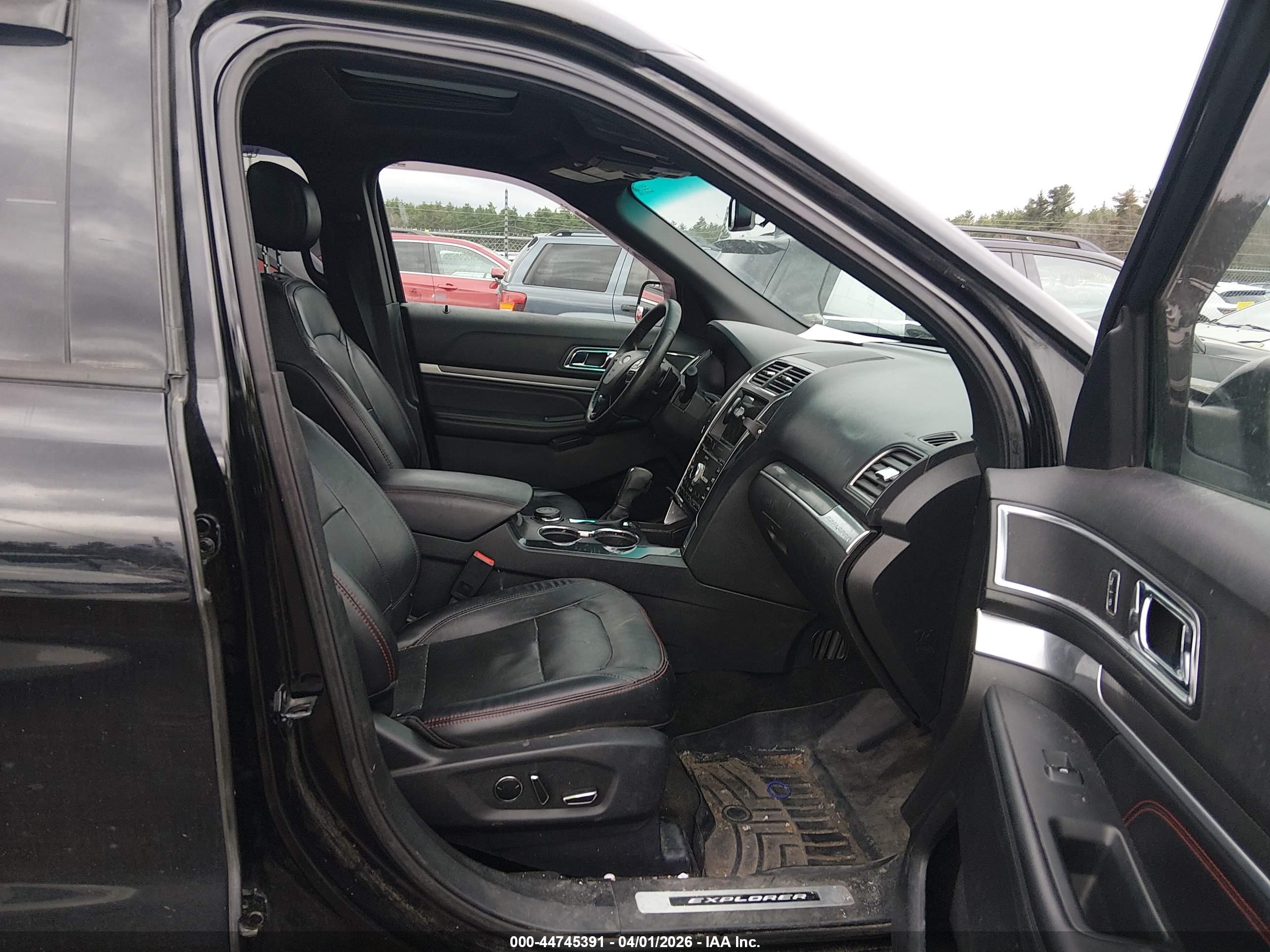 FORD EXPLORER image 5