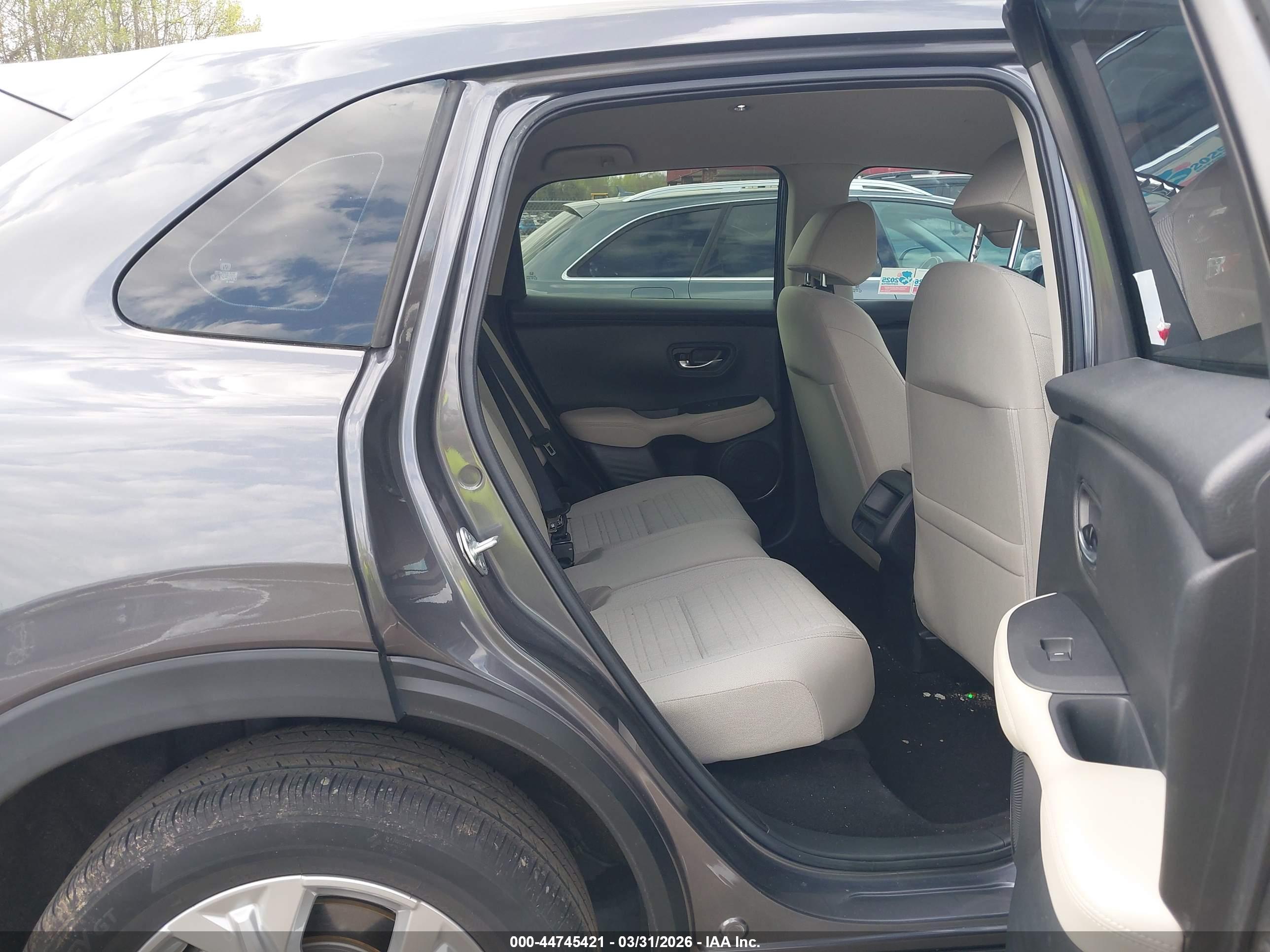 HONDA HR-V image 8
