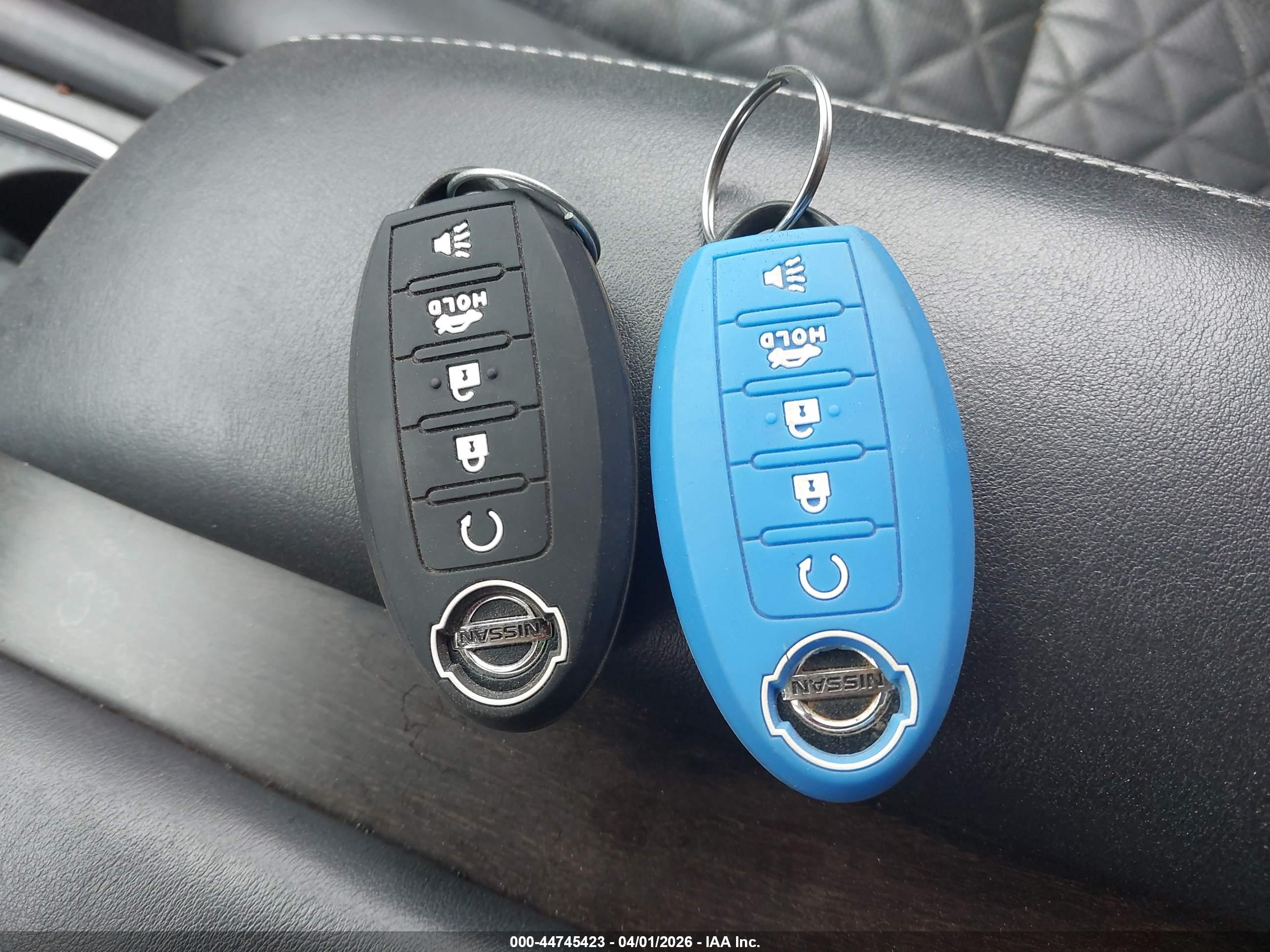 NISSAN MURANO image 11
