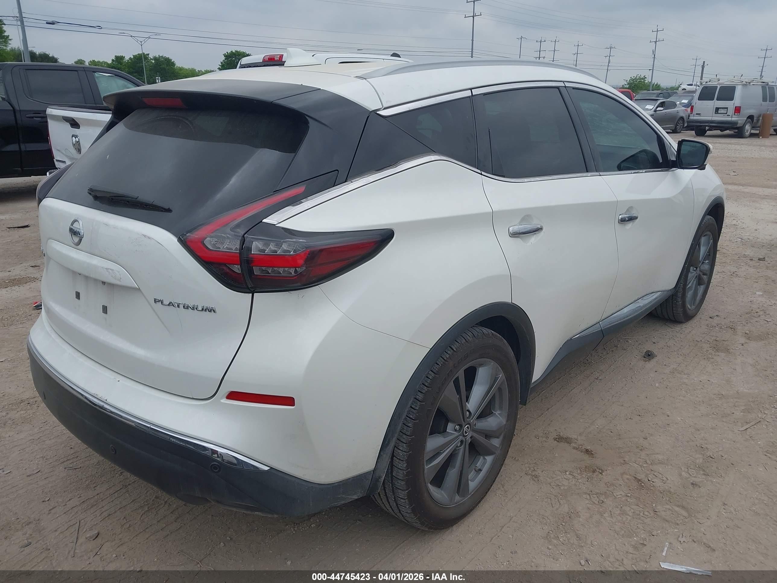 NISSAN MURANO image 4