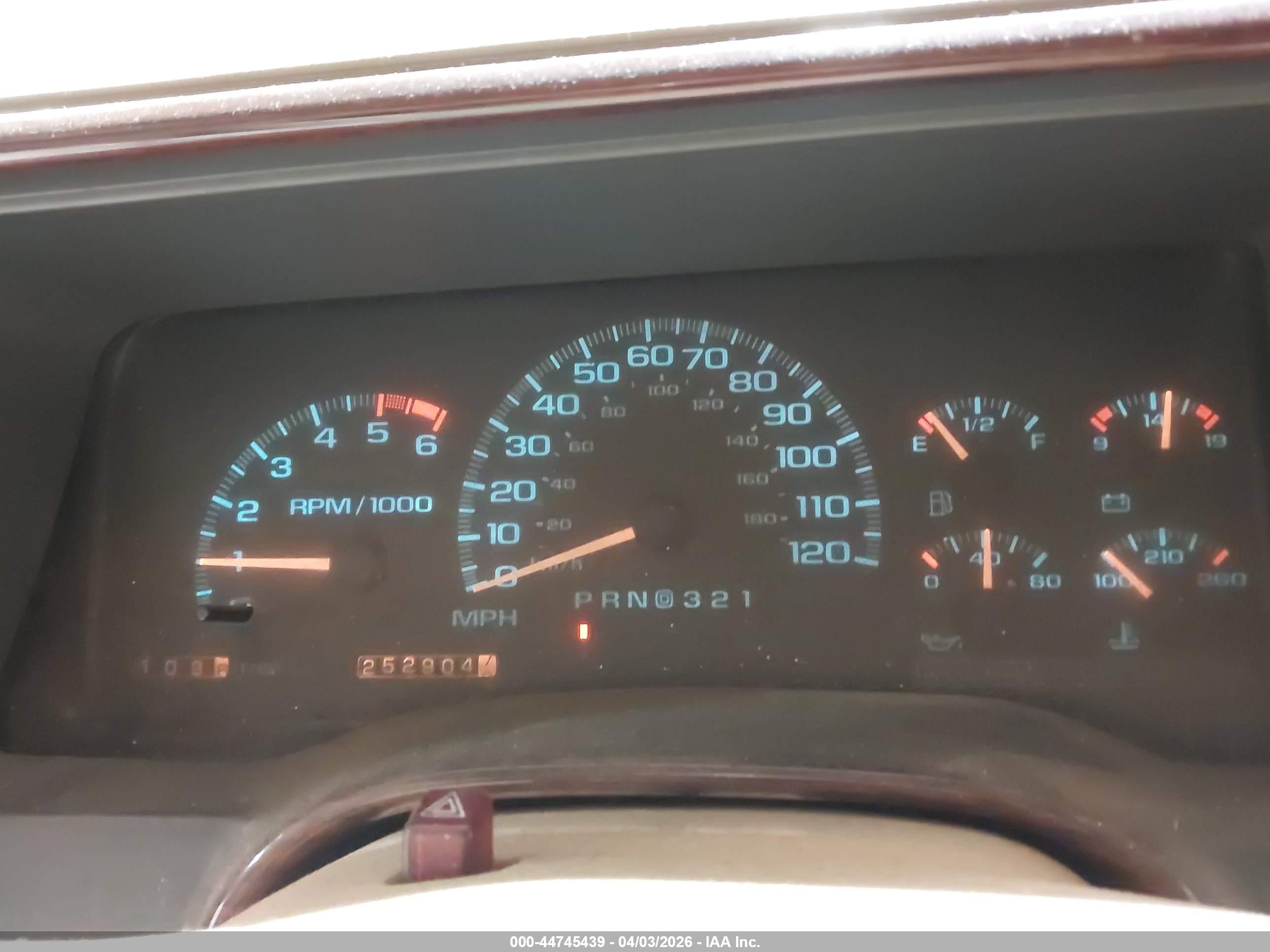 CADILLAC ESCALADE image 7