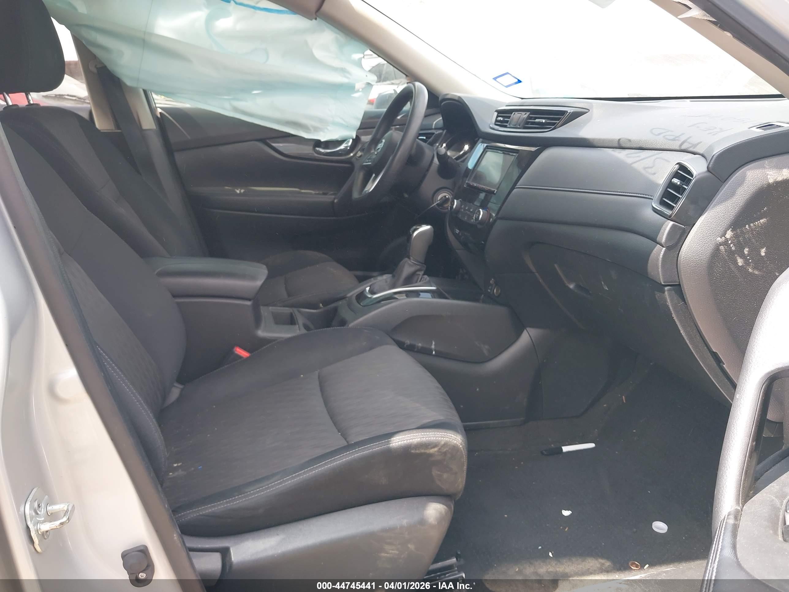 NISSAN ROGUE image 5