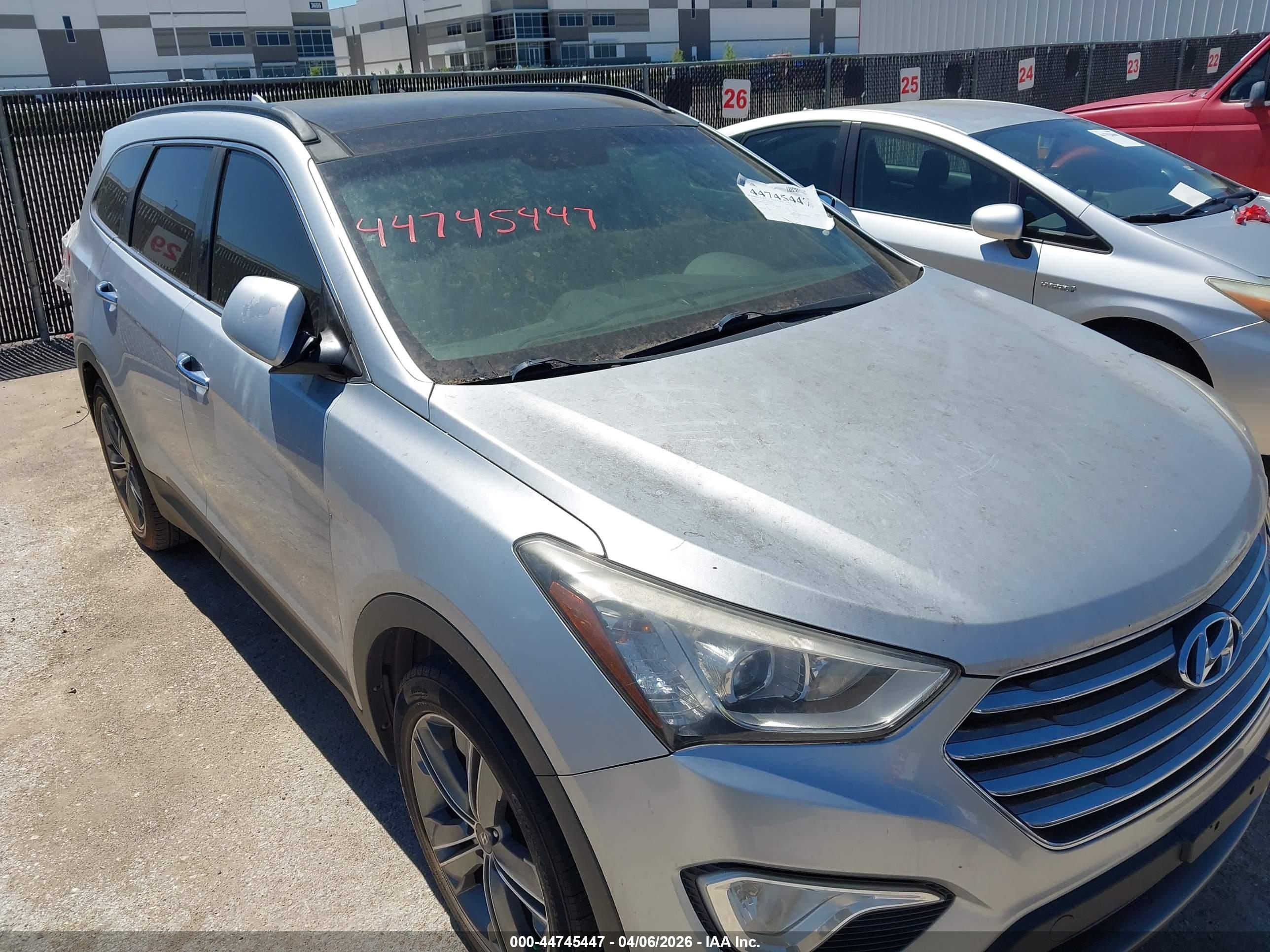 HYUNDAI SANTA image 6