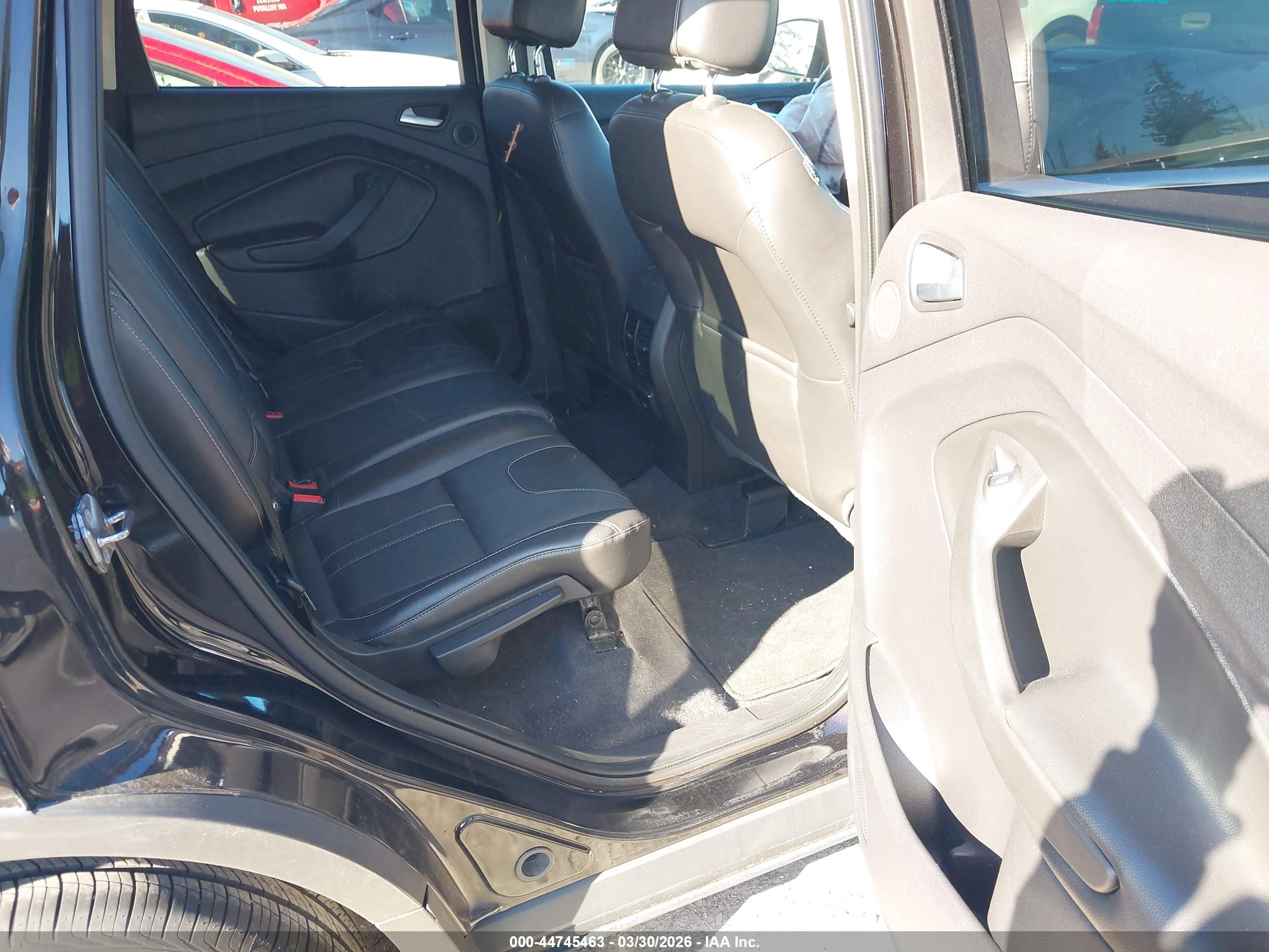 FORD ESCAPE image 8