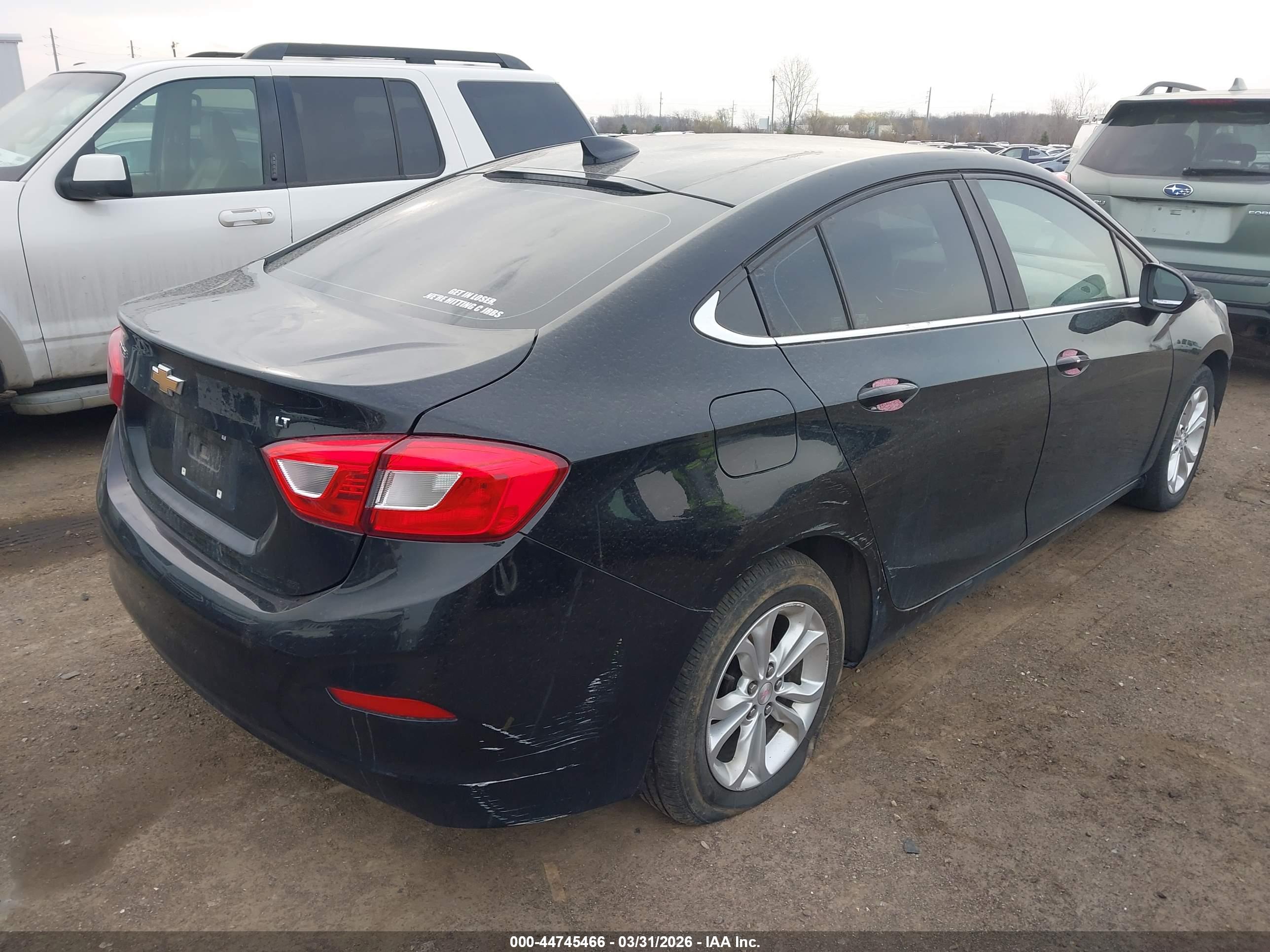 CHEVROLET CRUZE image 4