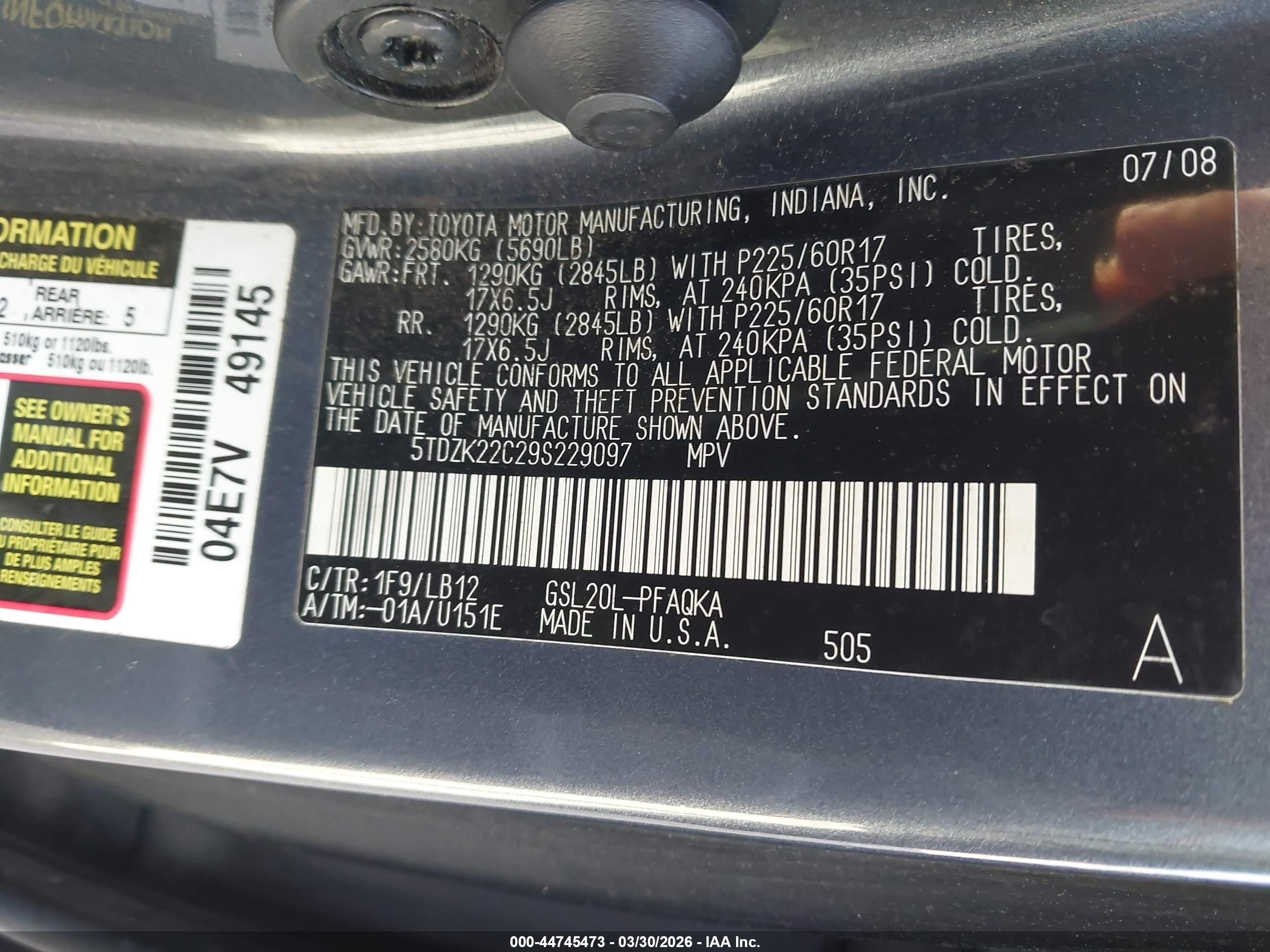 TOYOTA SIENNA image 9