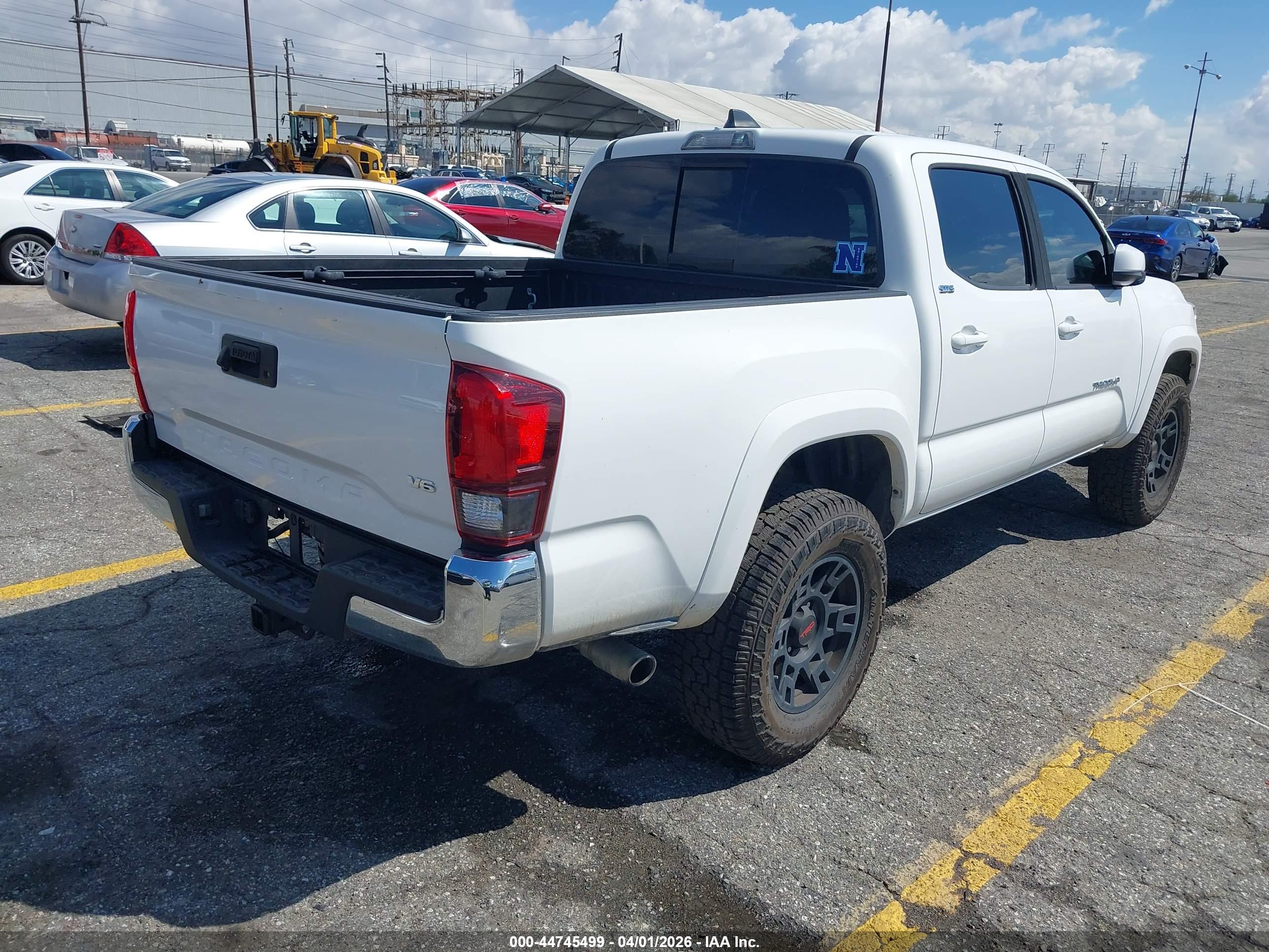 TOYOTA TACOMA image 4