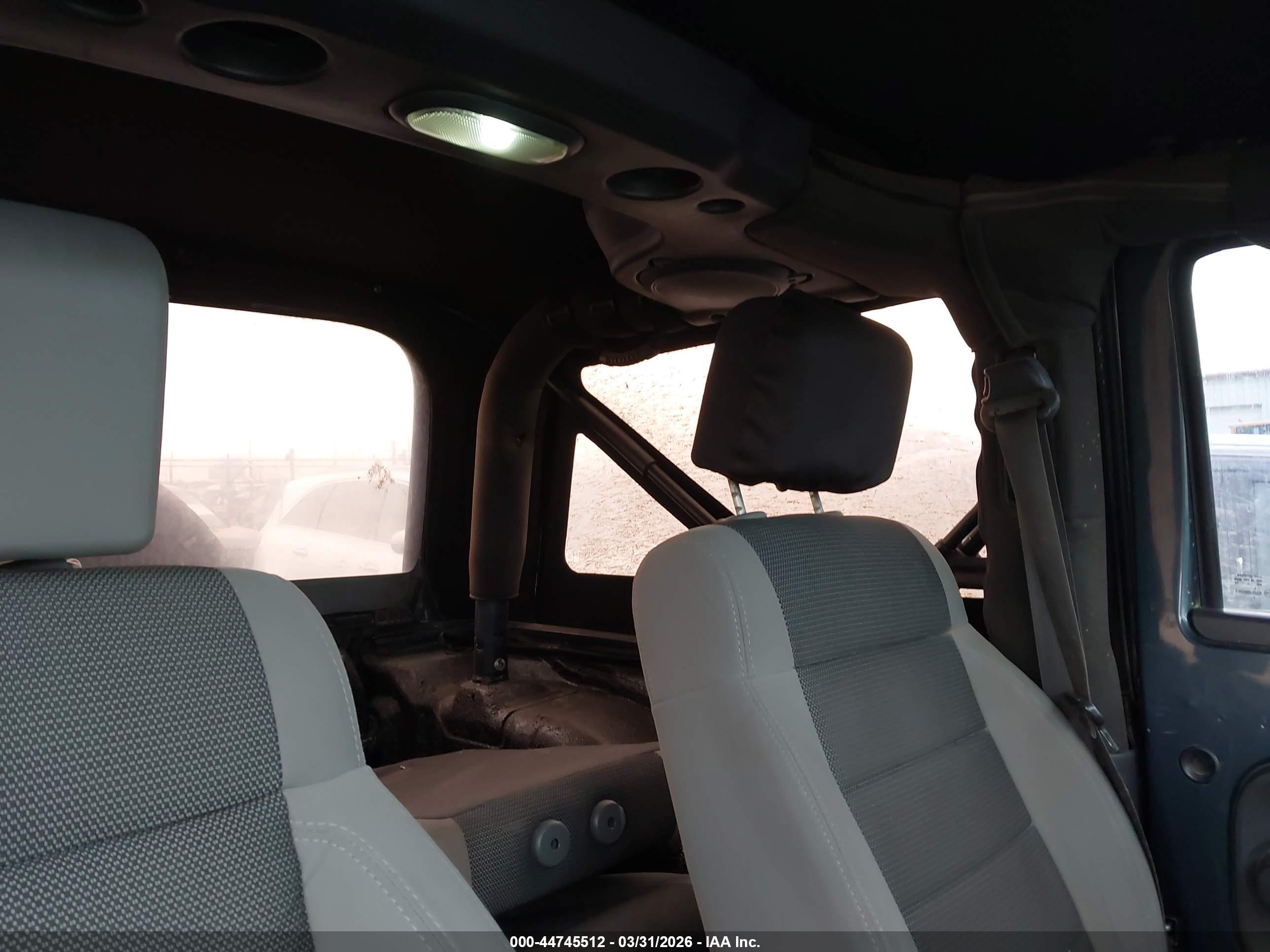 JEEP WRANGLER image 8