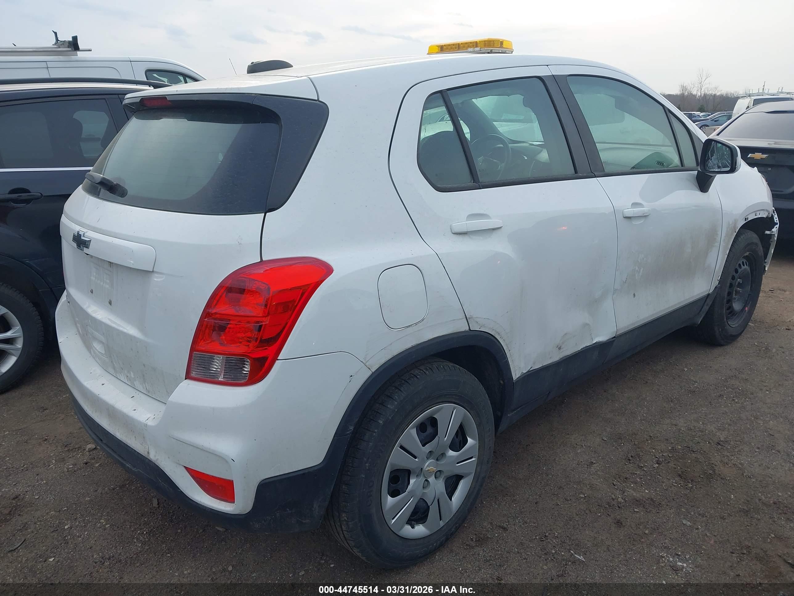 CHEVROLET TRAX image 4