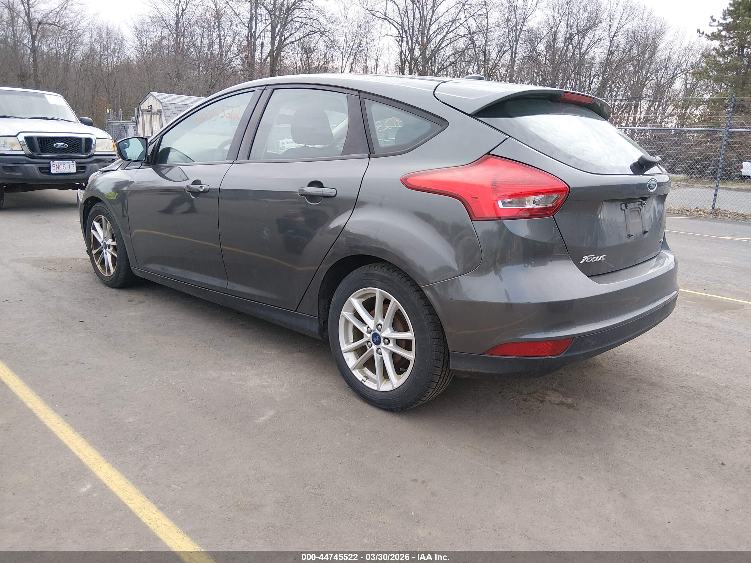 FORD FOCUS image 3