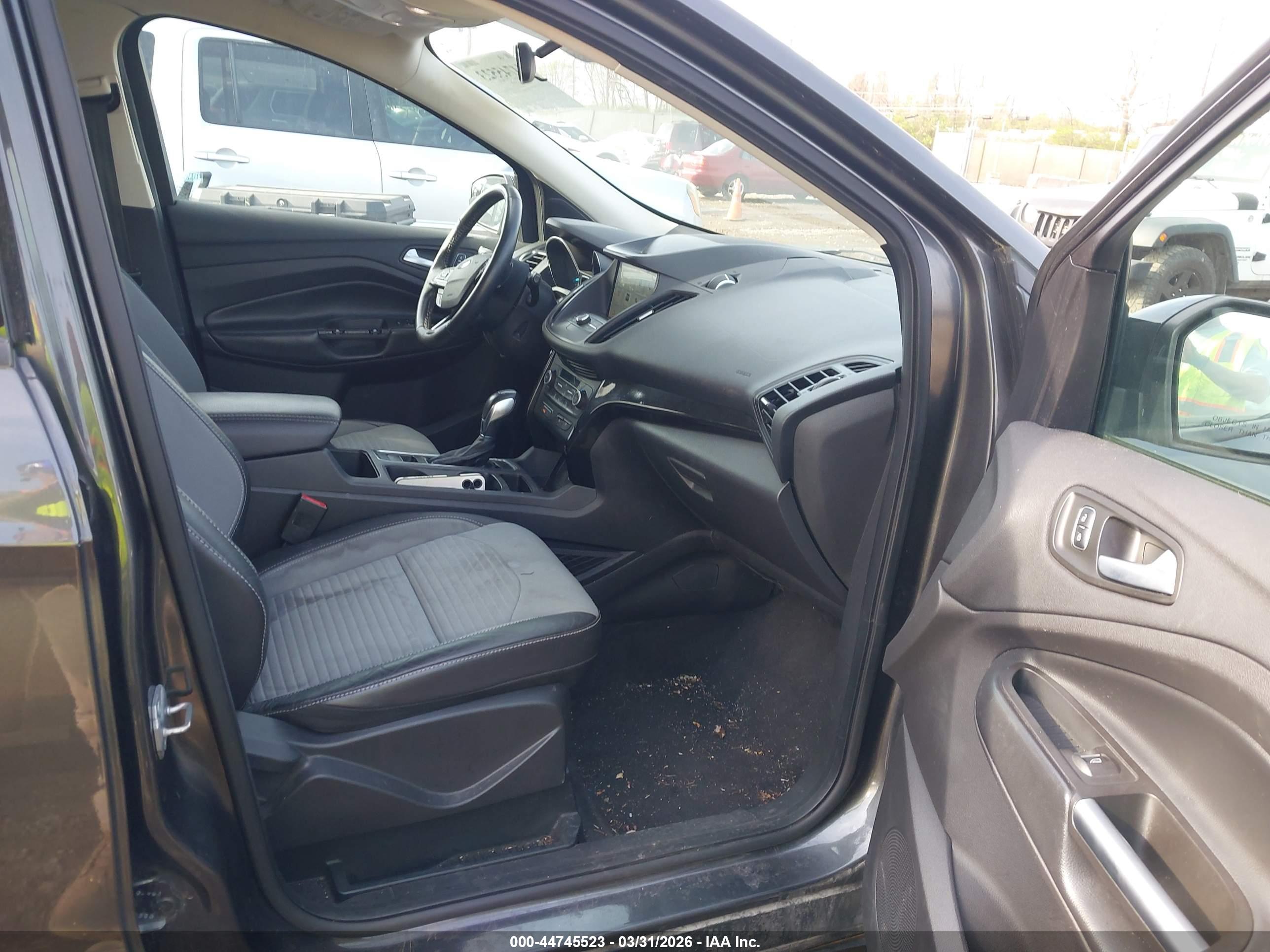 FORD ESCAPE image 5