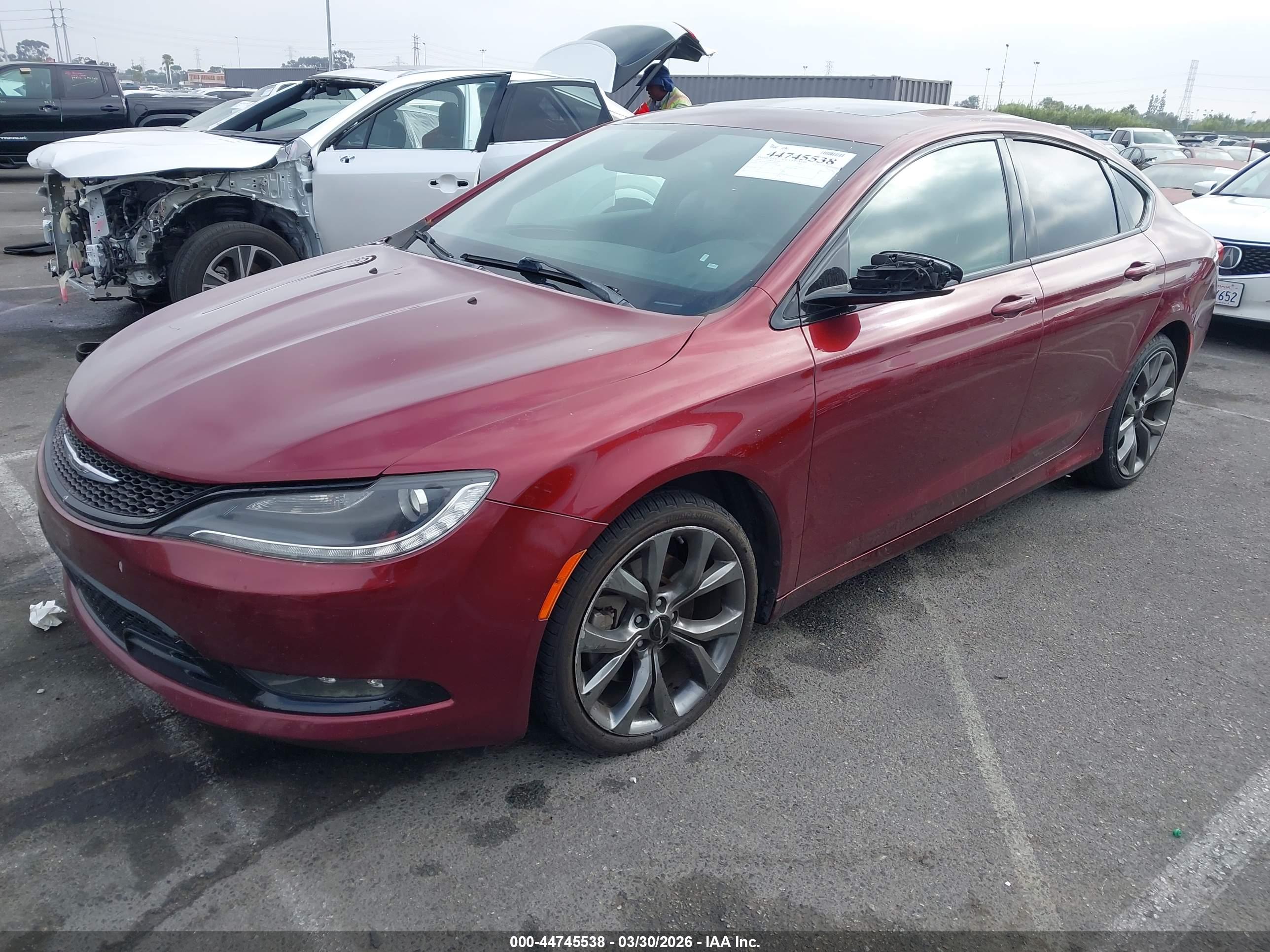 CHRYSLER 200 image 2