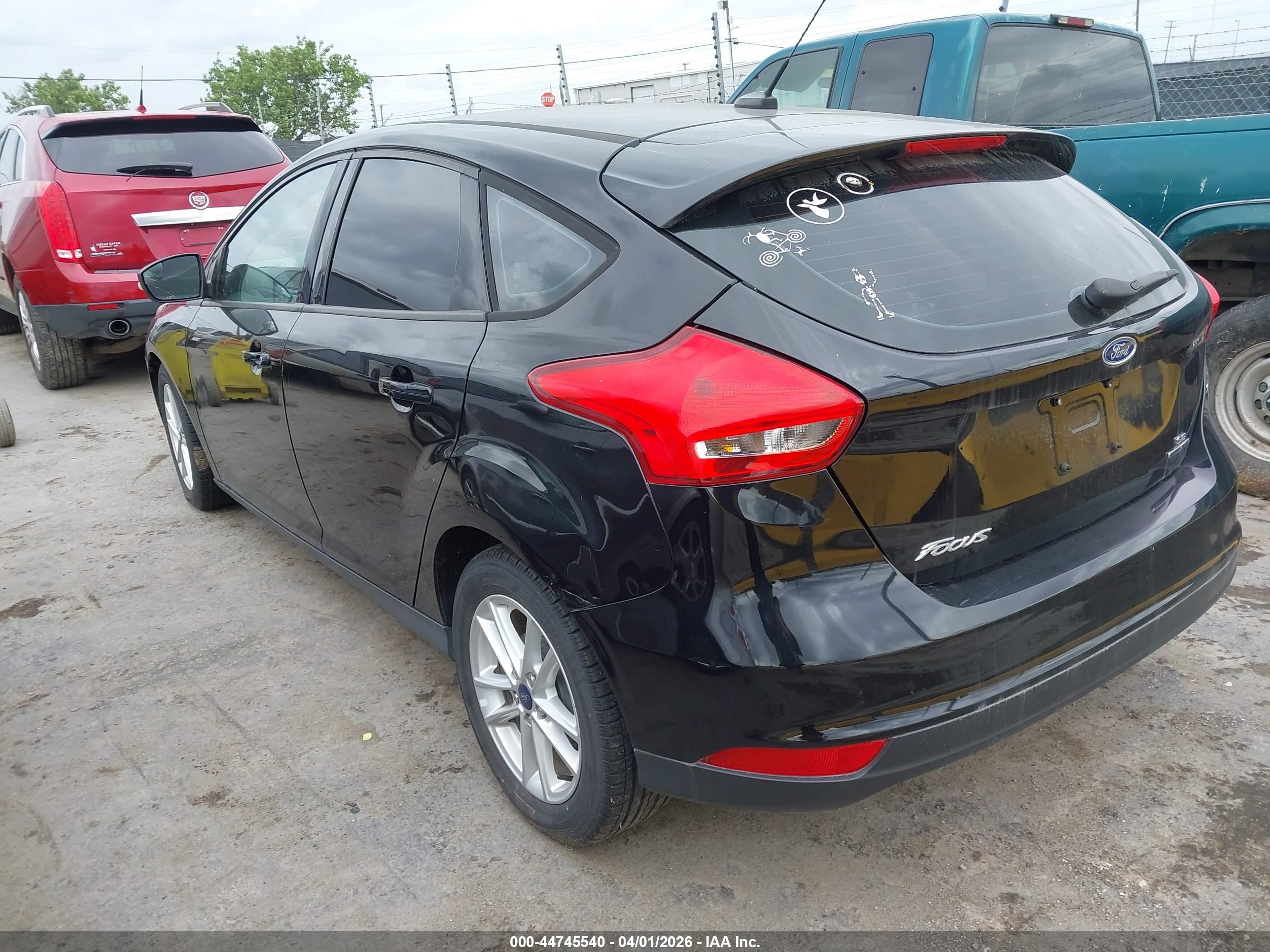 FORD FOCUS image 3