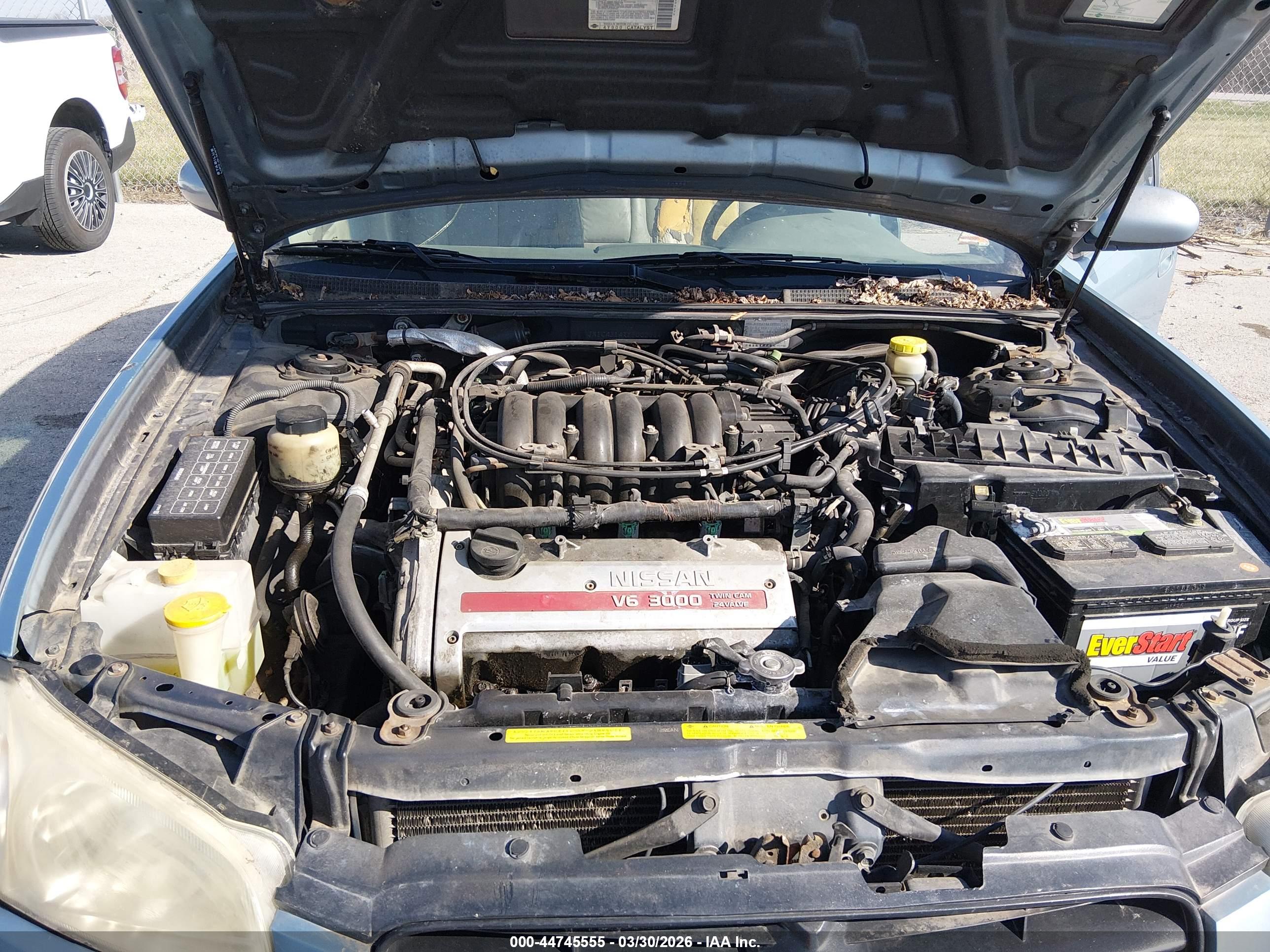 NISSAN MAXIMA image 10