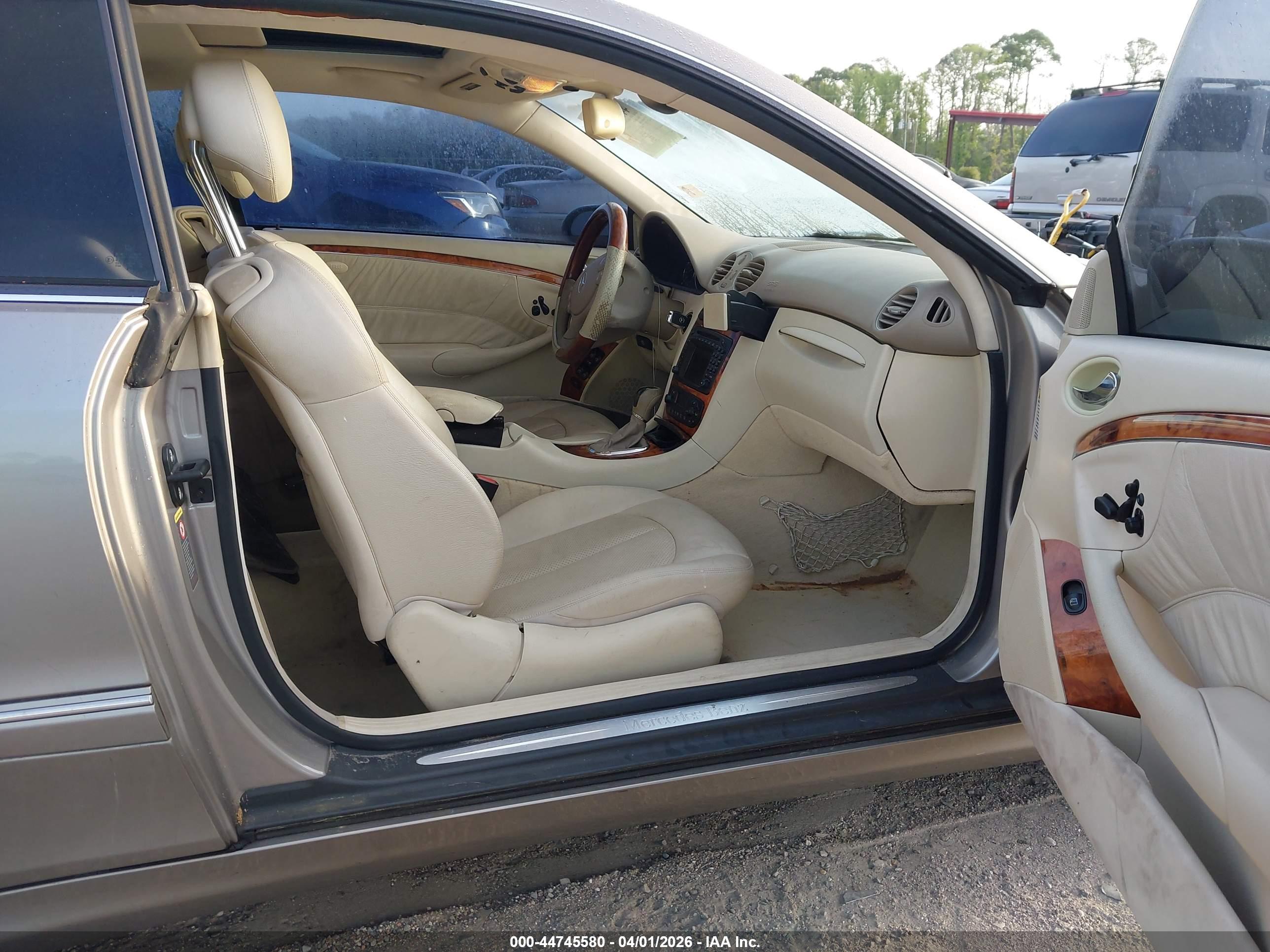 MERCEDES-BENZ CLK image 5