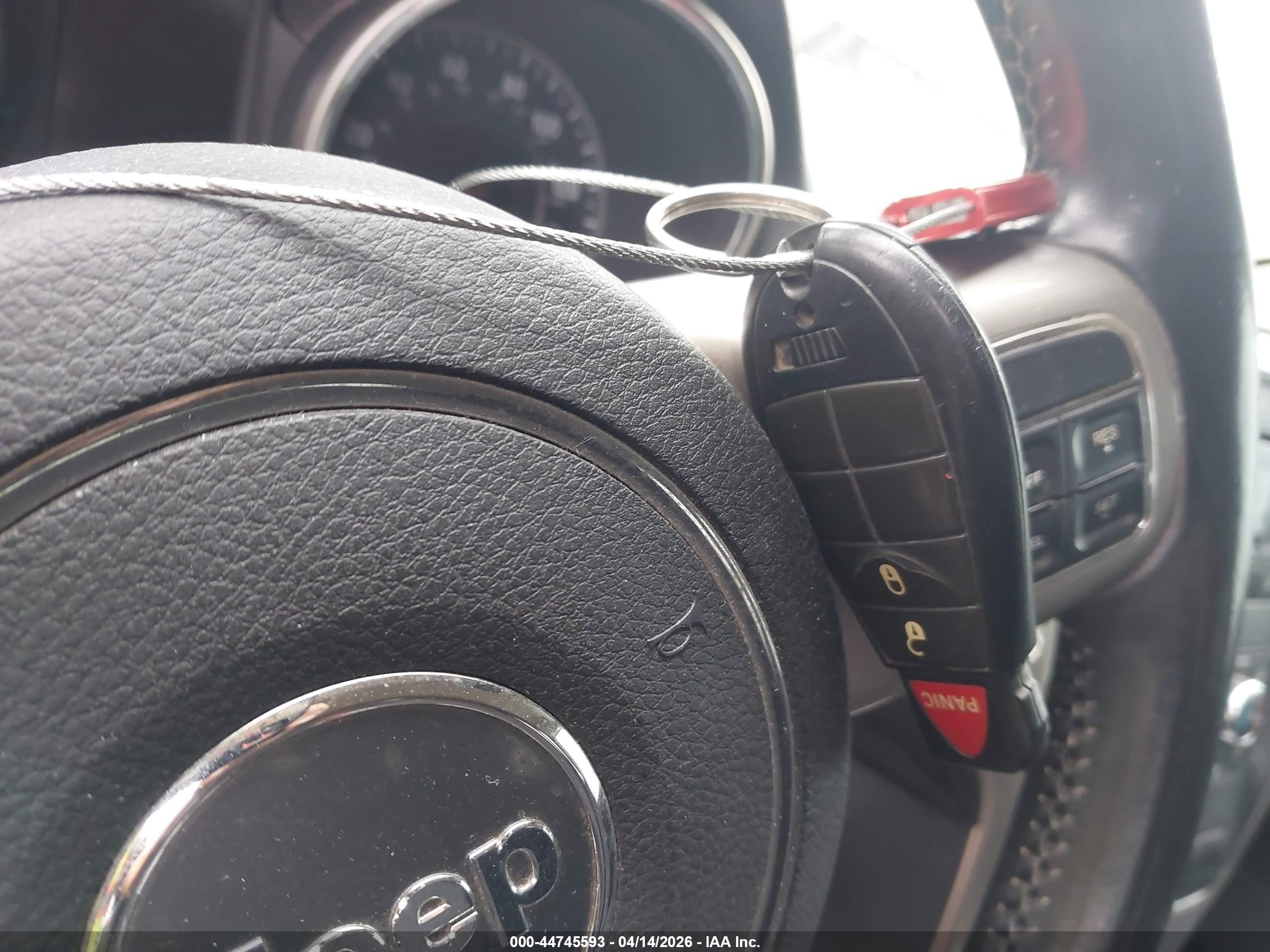 JEEP GRAND image 11
