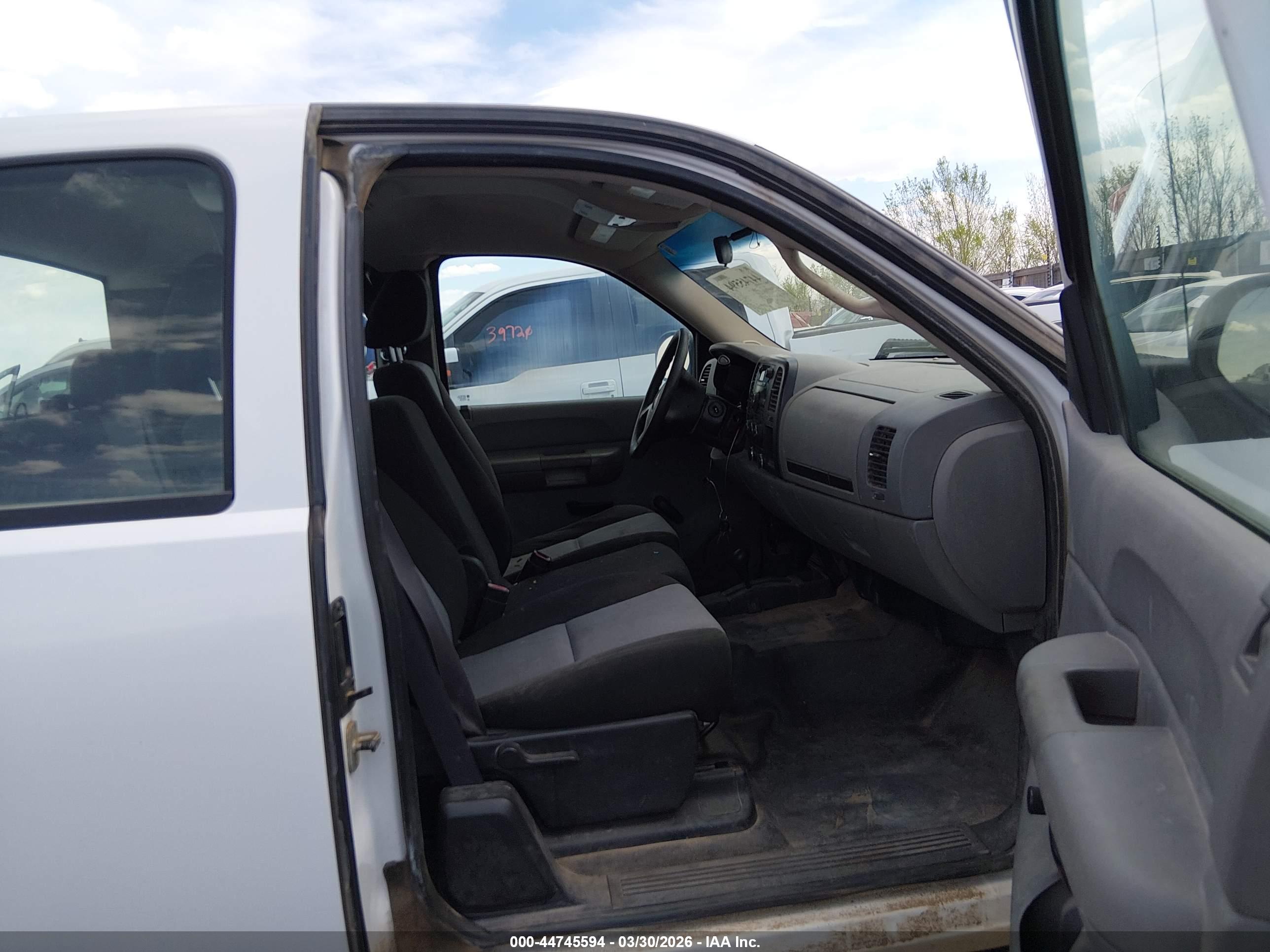 GMC SIERRA image 5