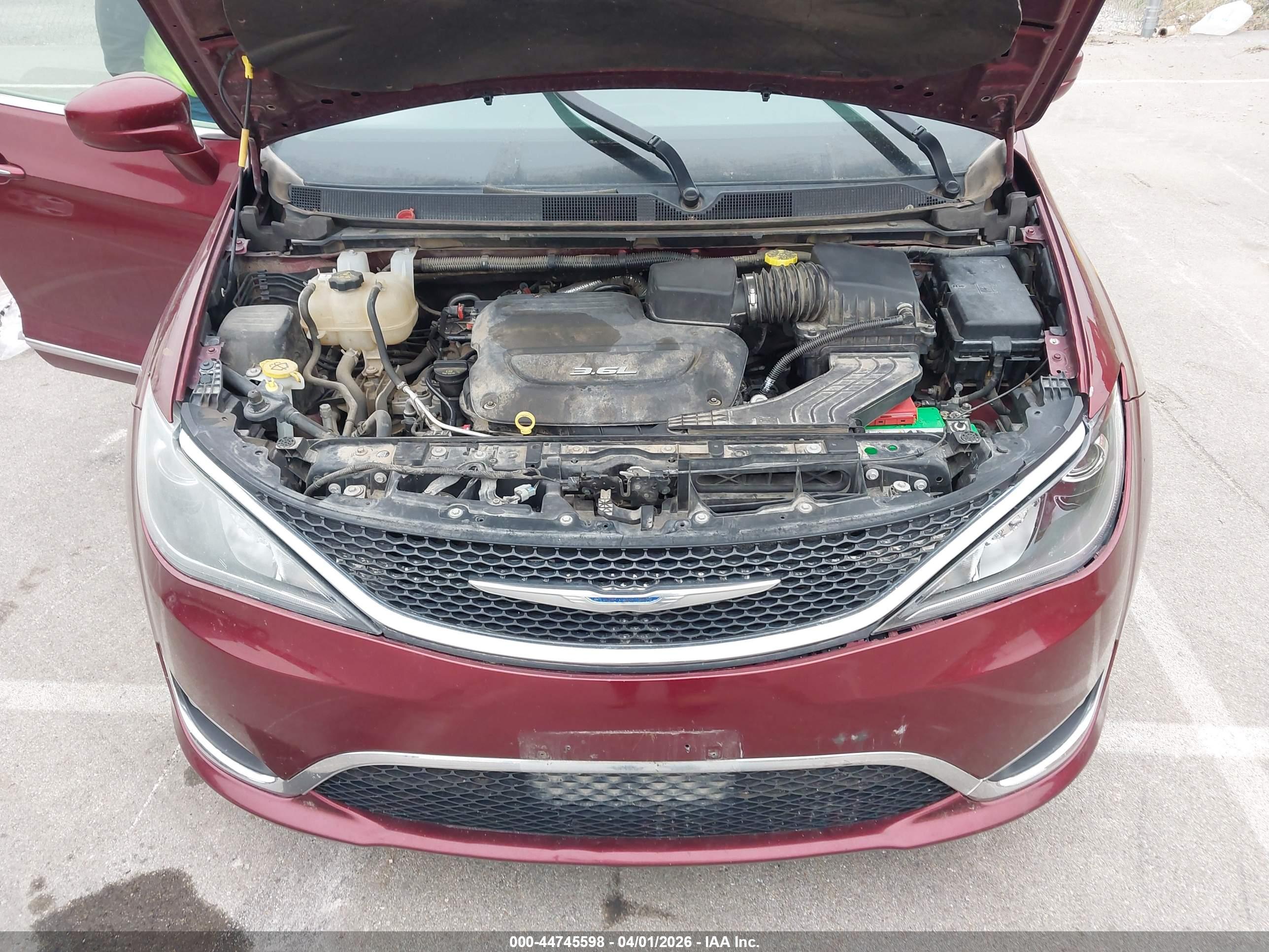 CHRYSLER PACIFICA image 10