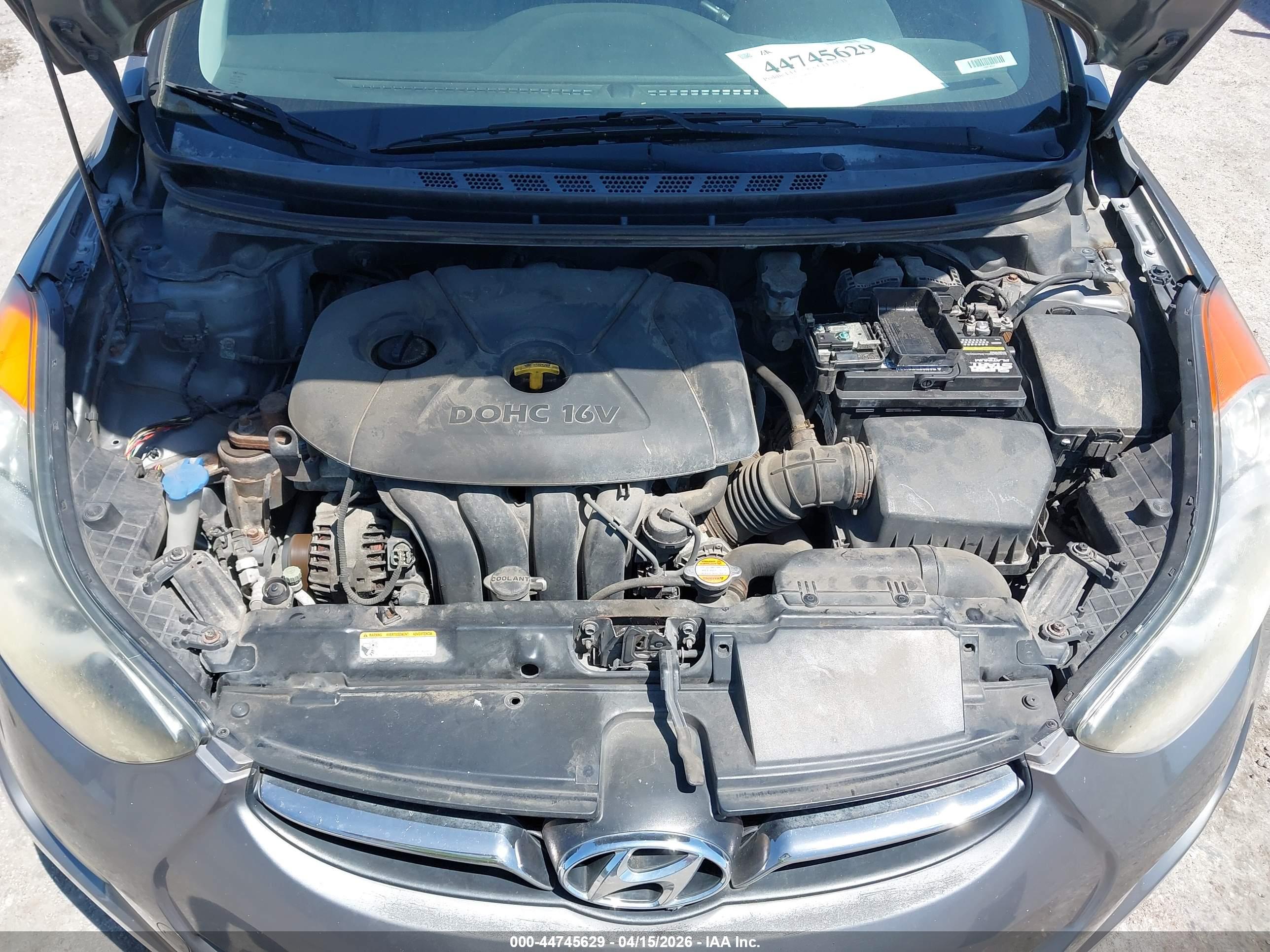 HYUNDAI ELANTRA image 10
