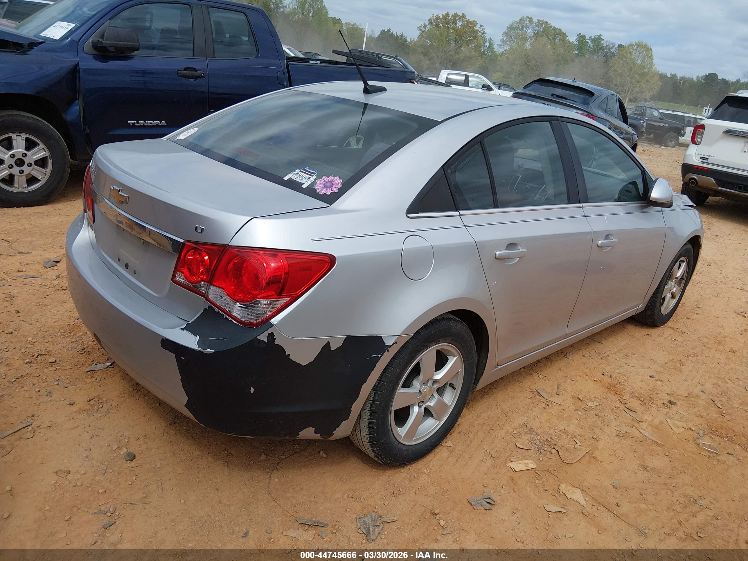CHEVROLET CRUZE image 4