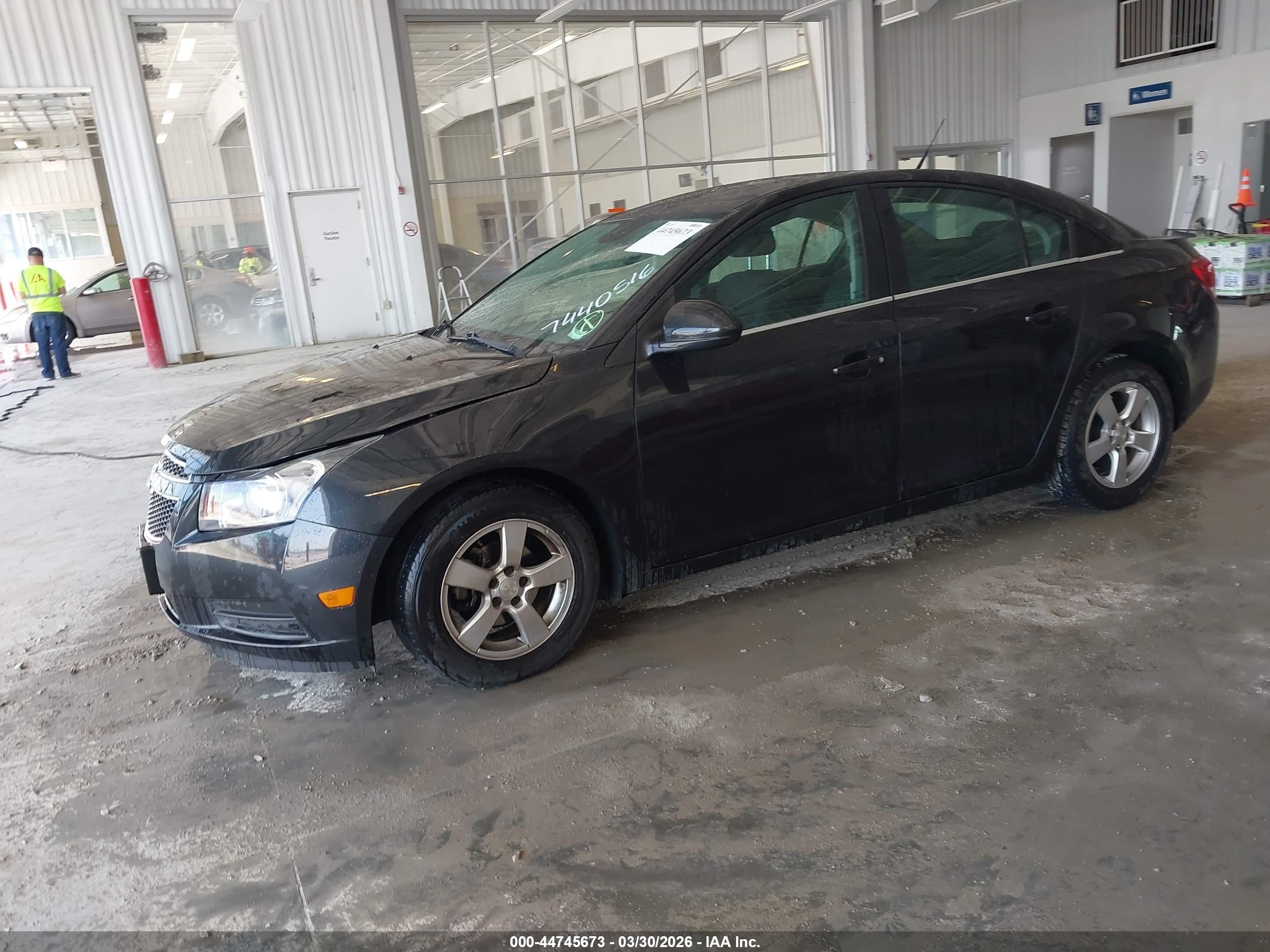 CHEVROLET CRUZE image 2