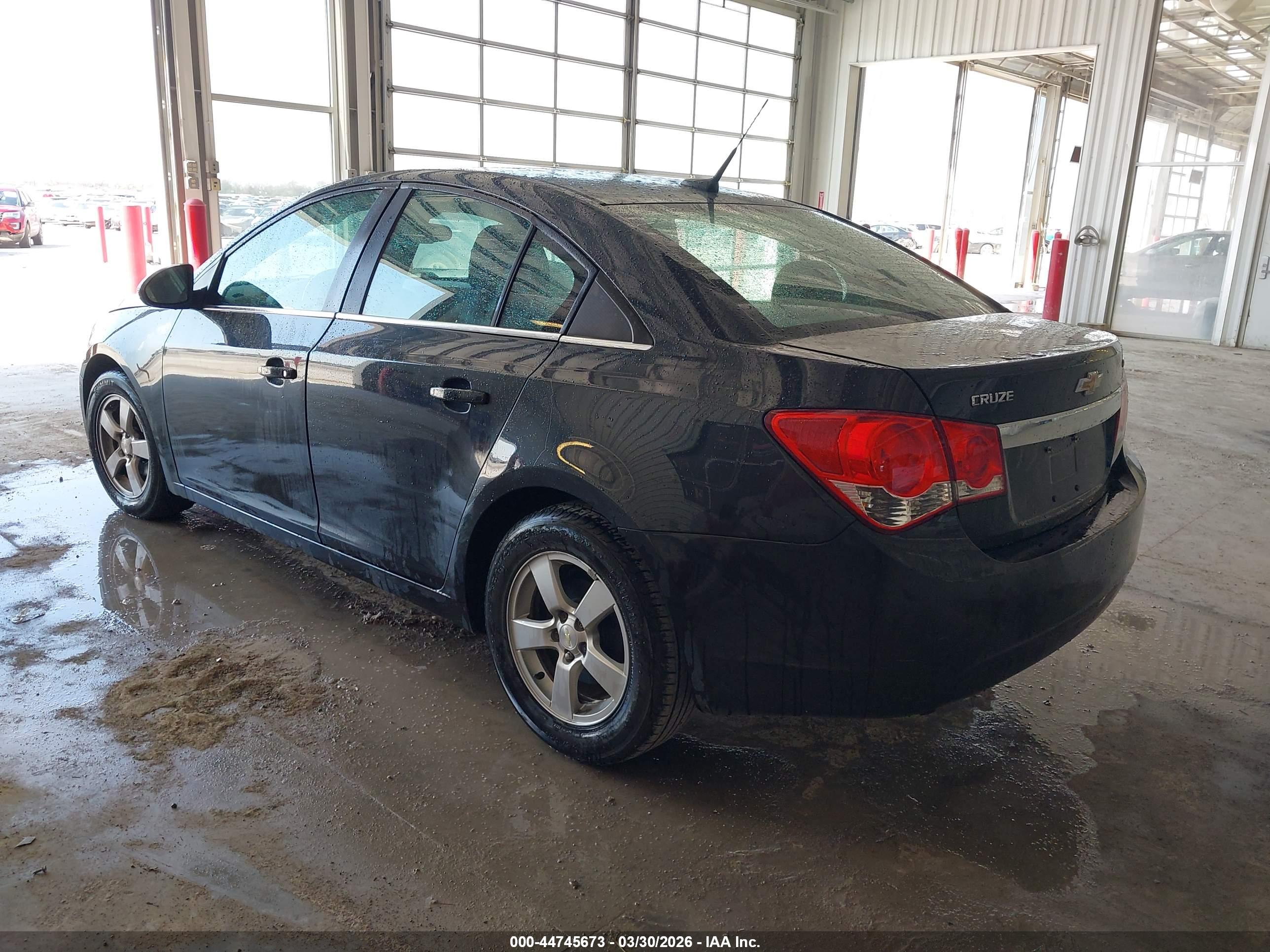 CHEVROLET CRUZE image 3
