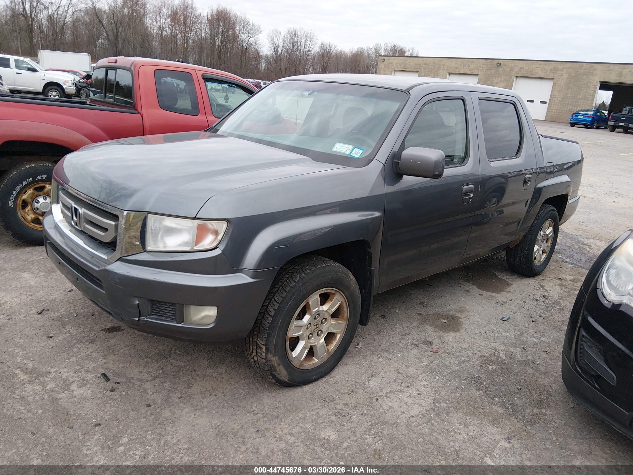 HONDA RIDGELINE image 2