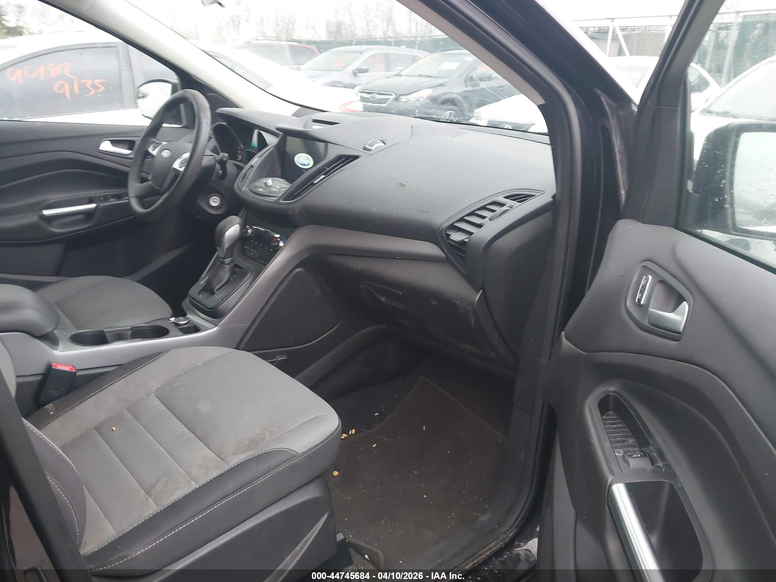 FORD ESCAPE image 5
