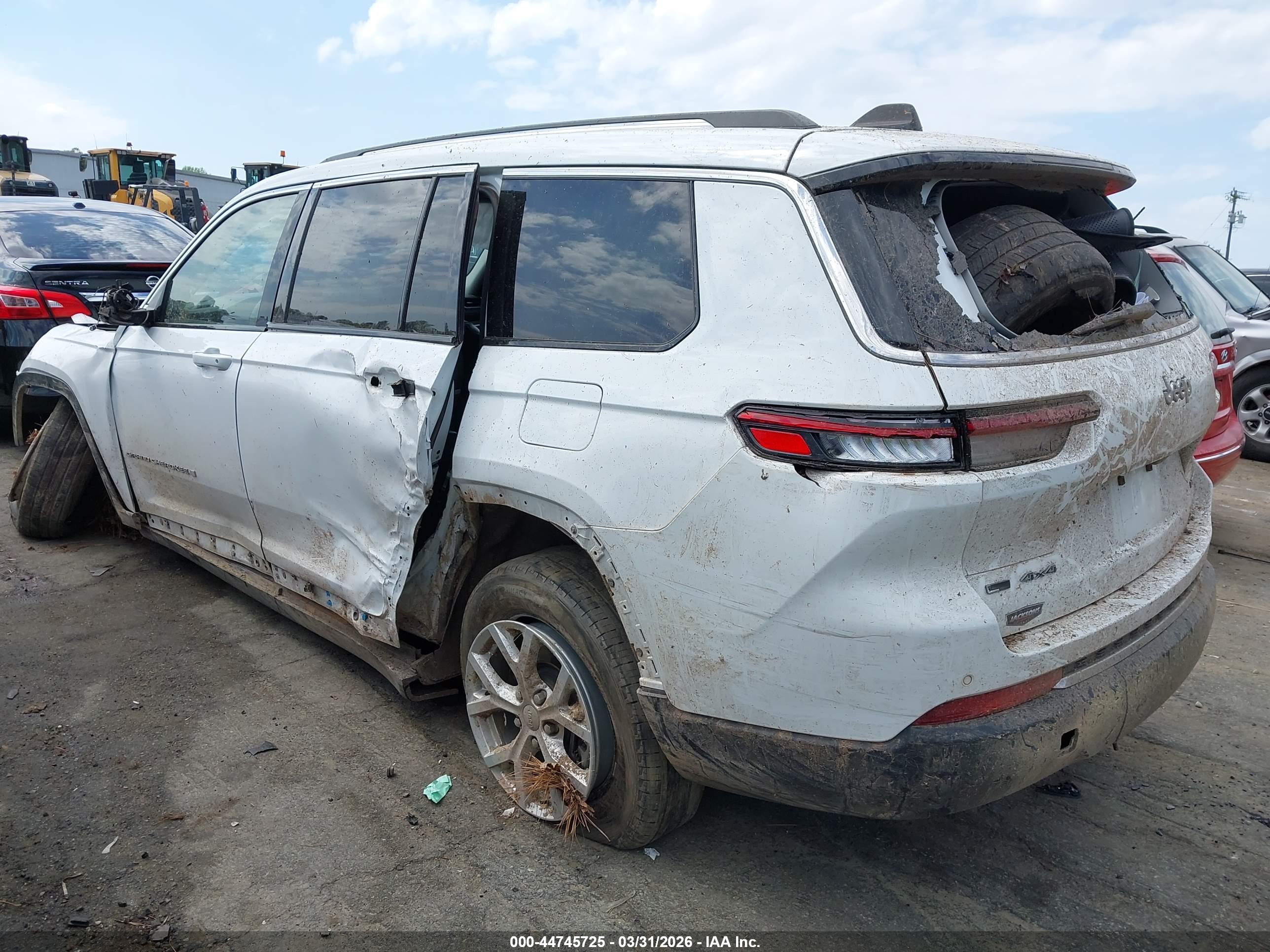 JEEP GRAND image 3