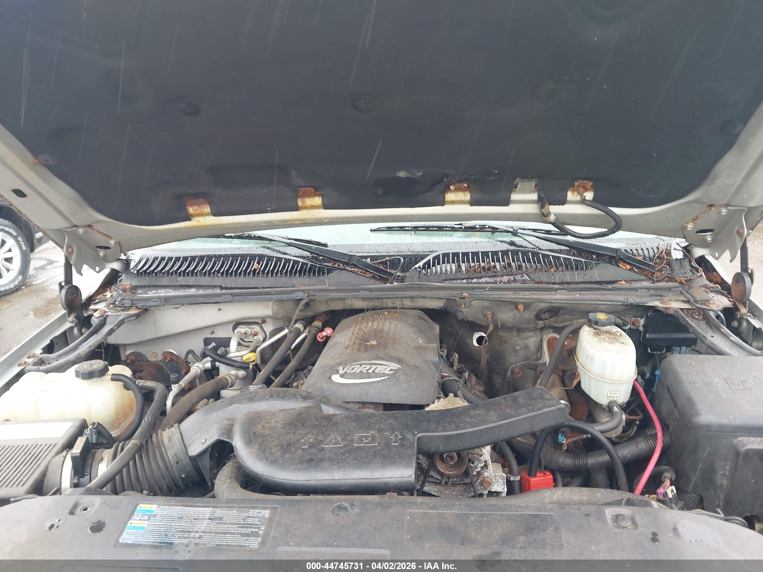 CHEVROLET SUBURBAN image 10