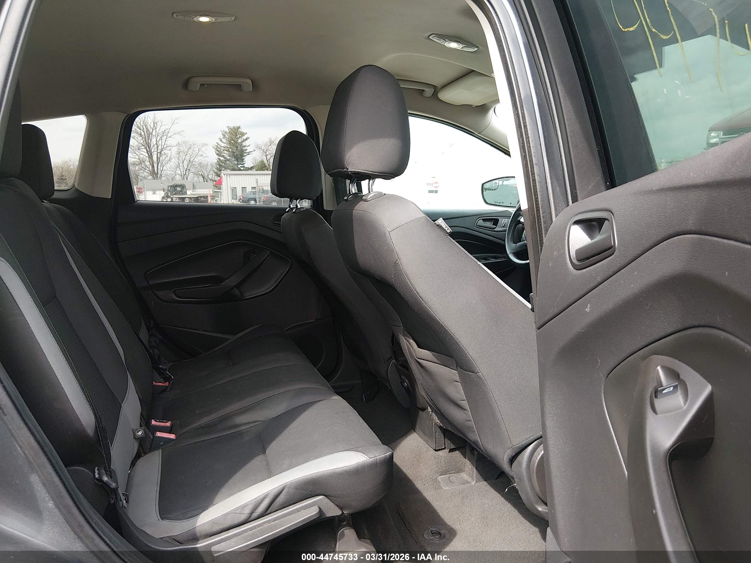 FORD ESCAPE image 8