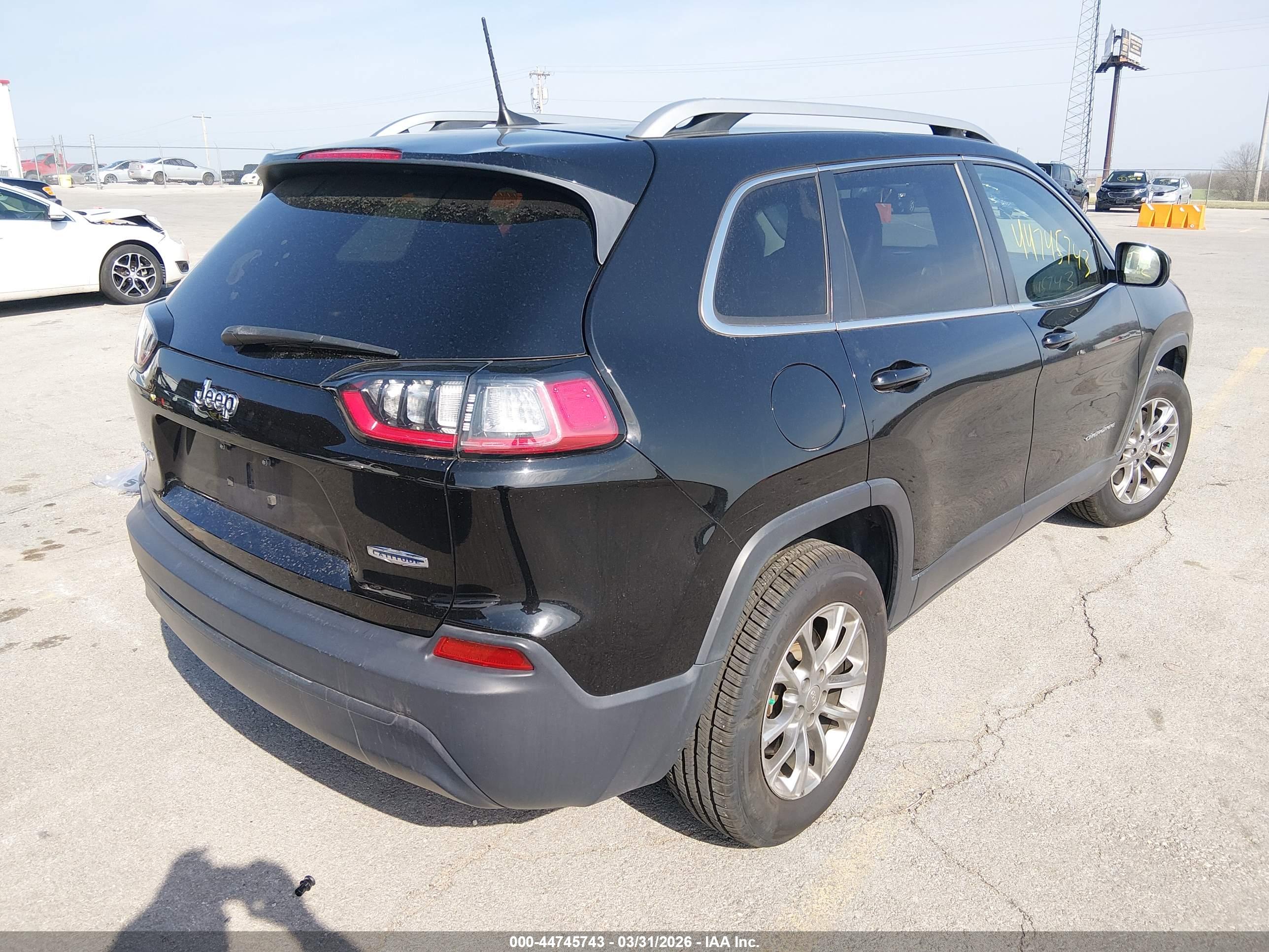 JEEP CHEROKEE image 4