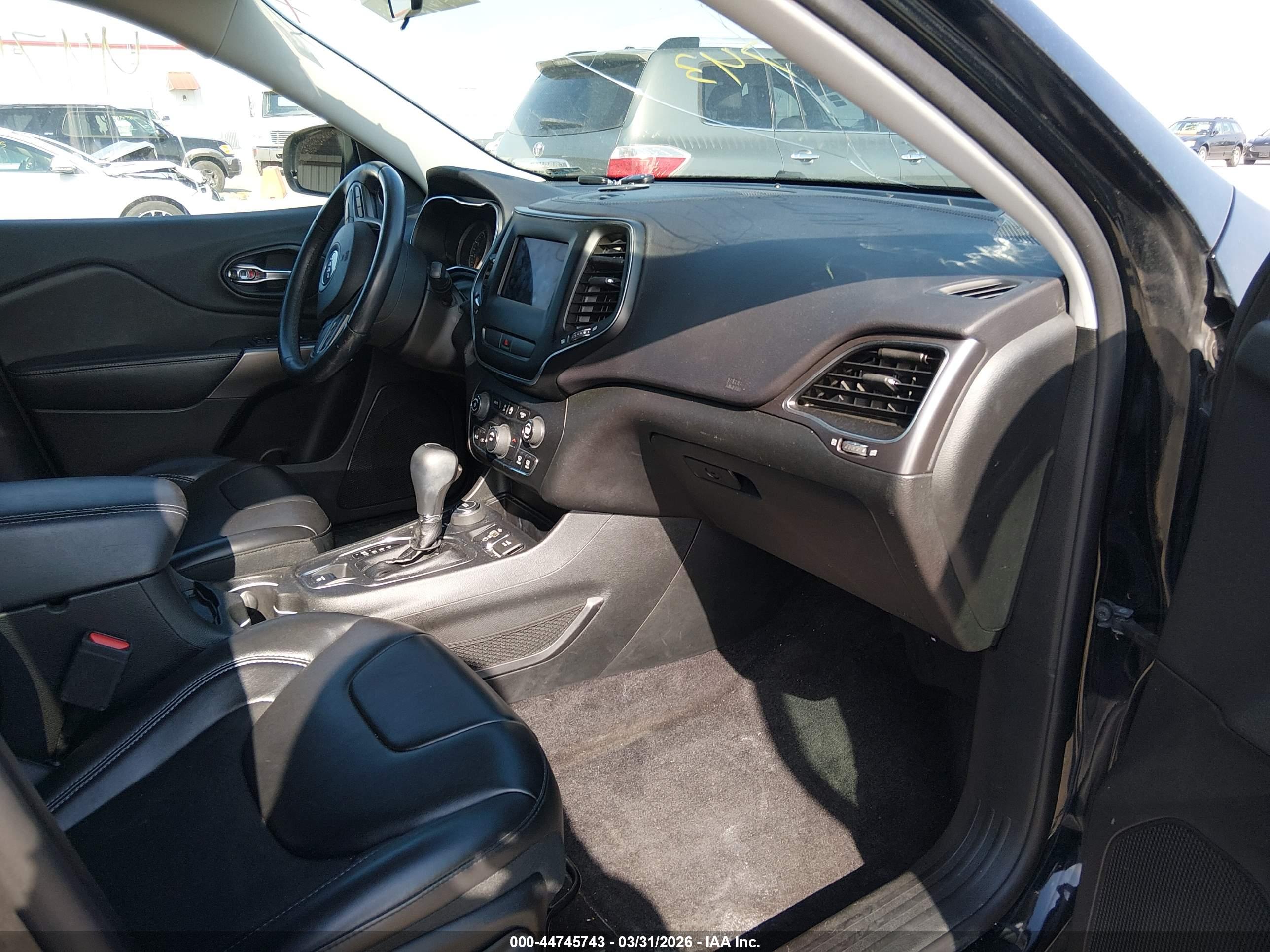 JEEP CHEROKEE image 5