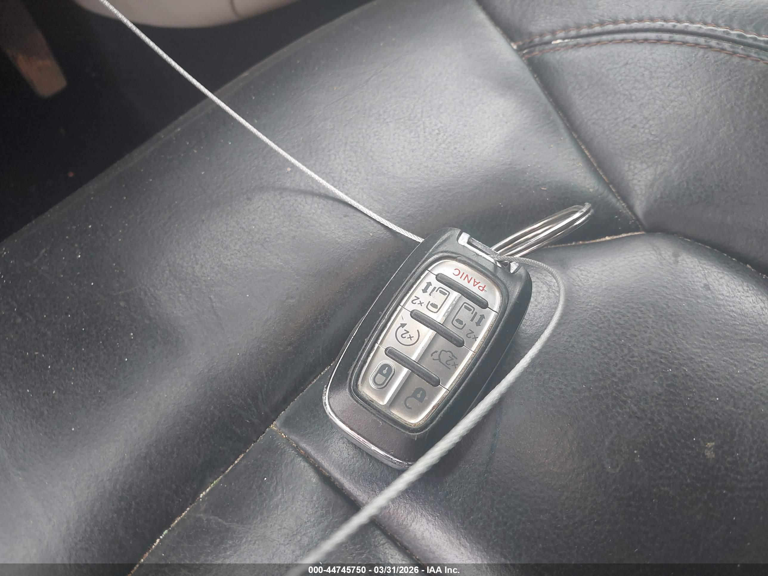 CHRYSLER PACIFICA image 11