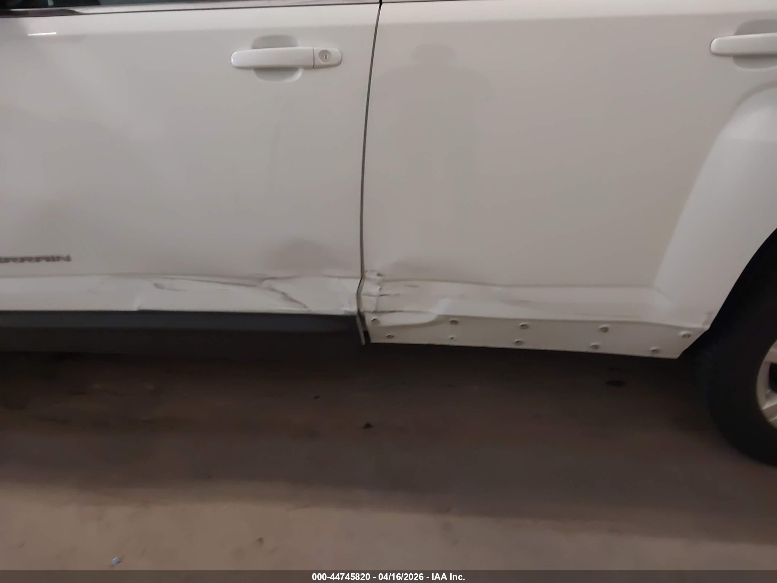 GMC TERRAIN image 6