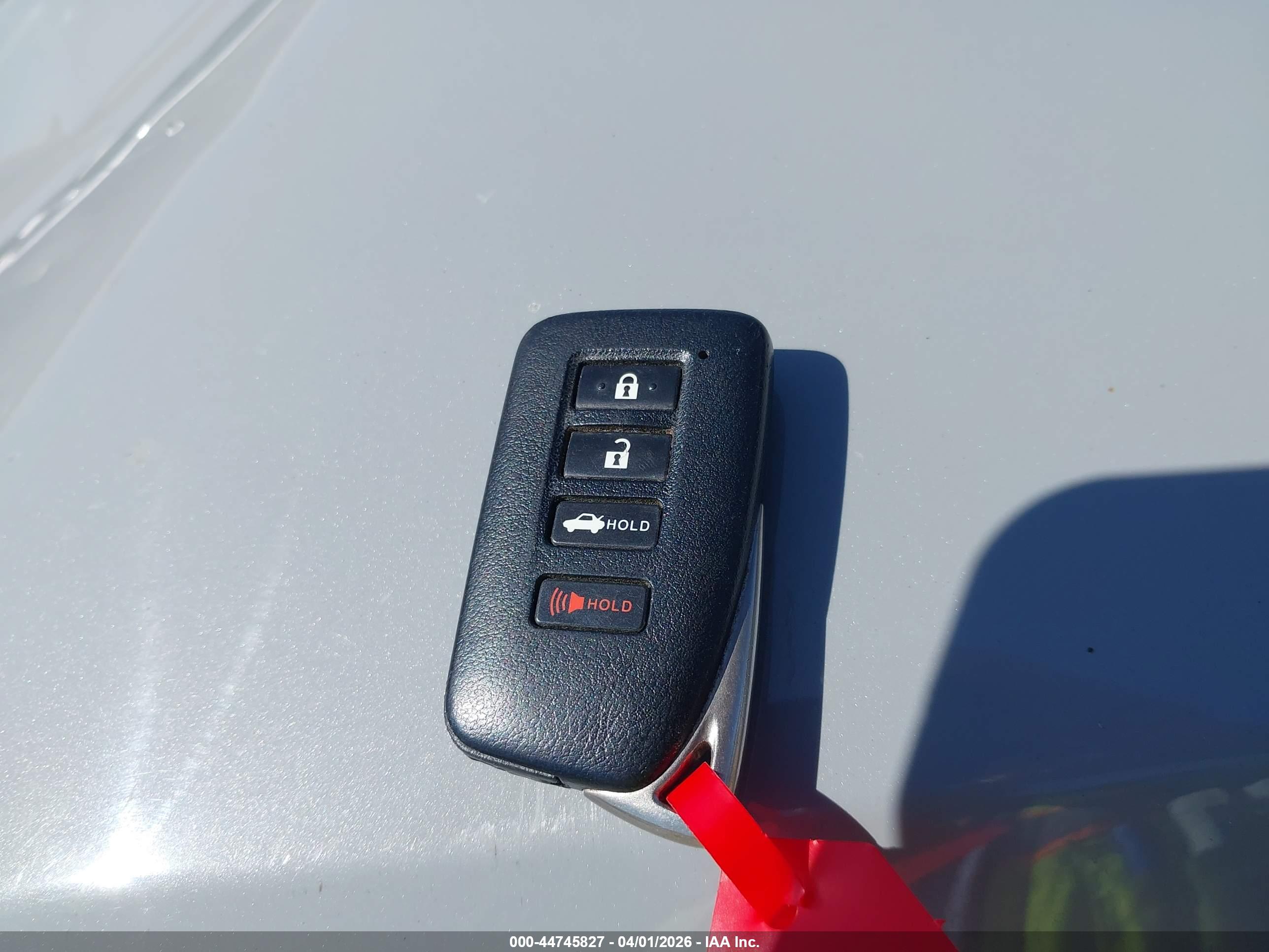LEXUS ES image 11