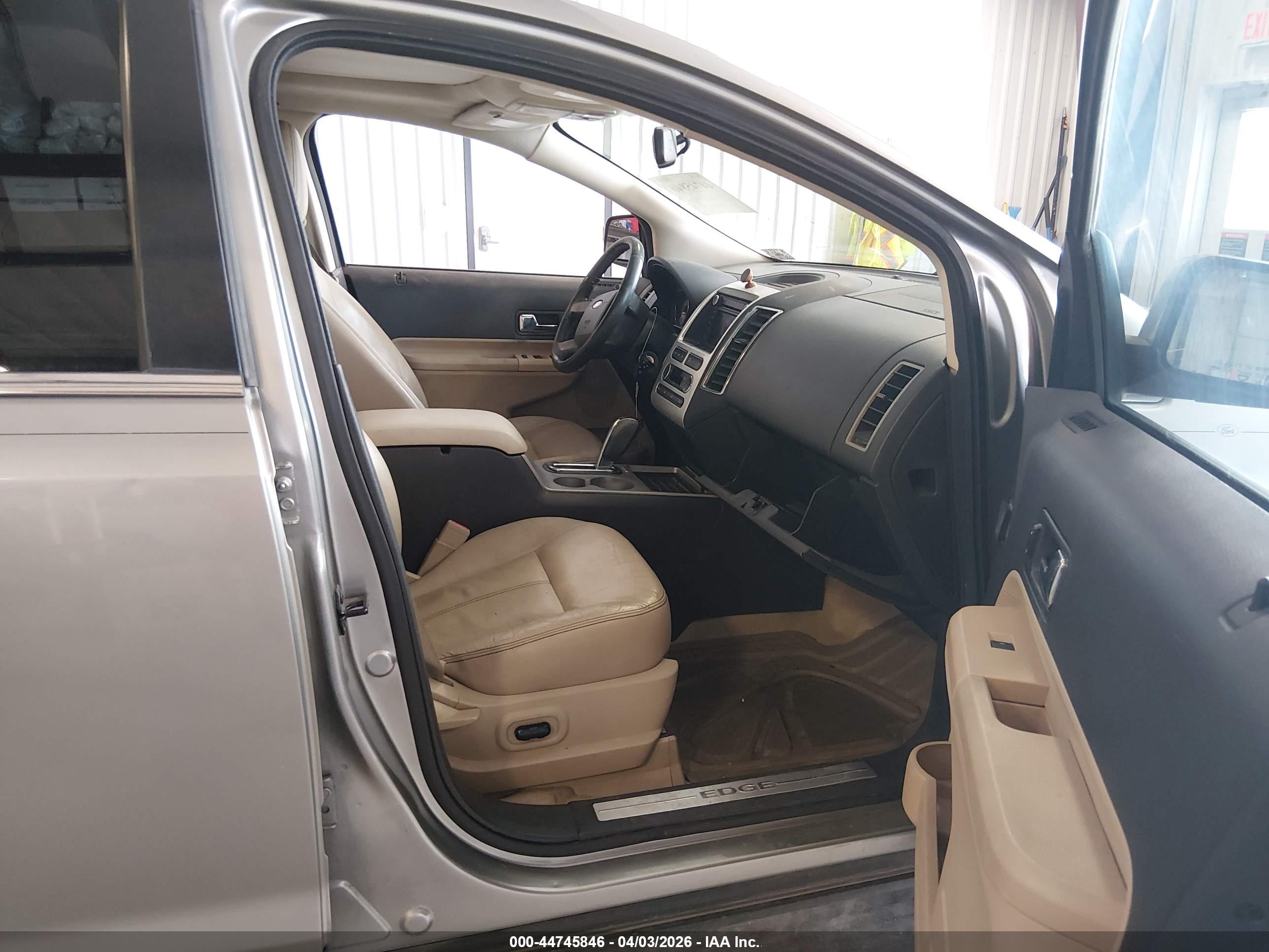 FORD EDGE image 5