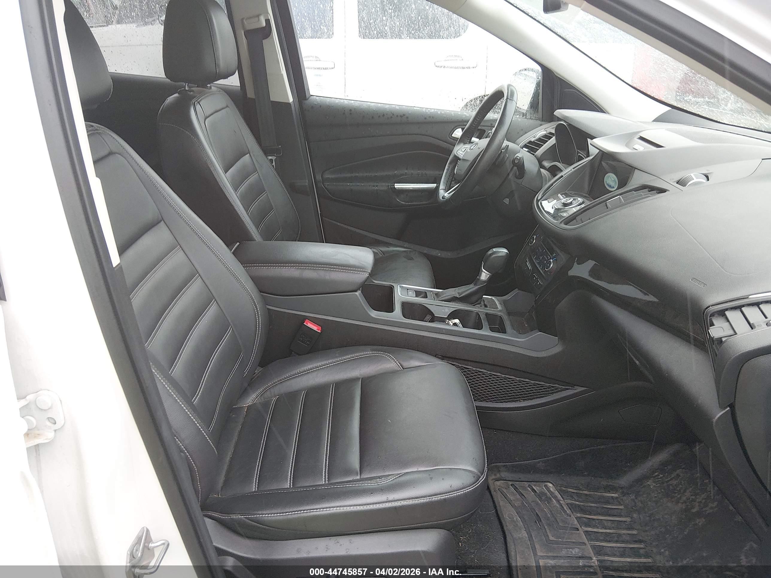 FORD ESCAPE image 5