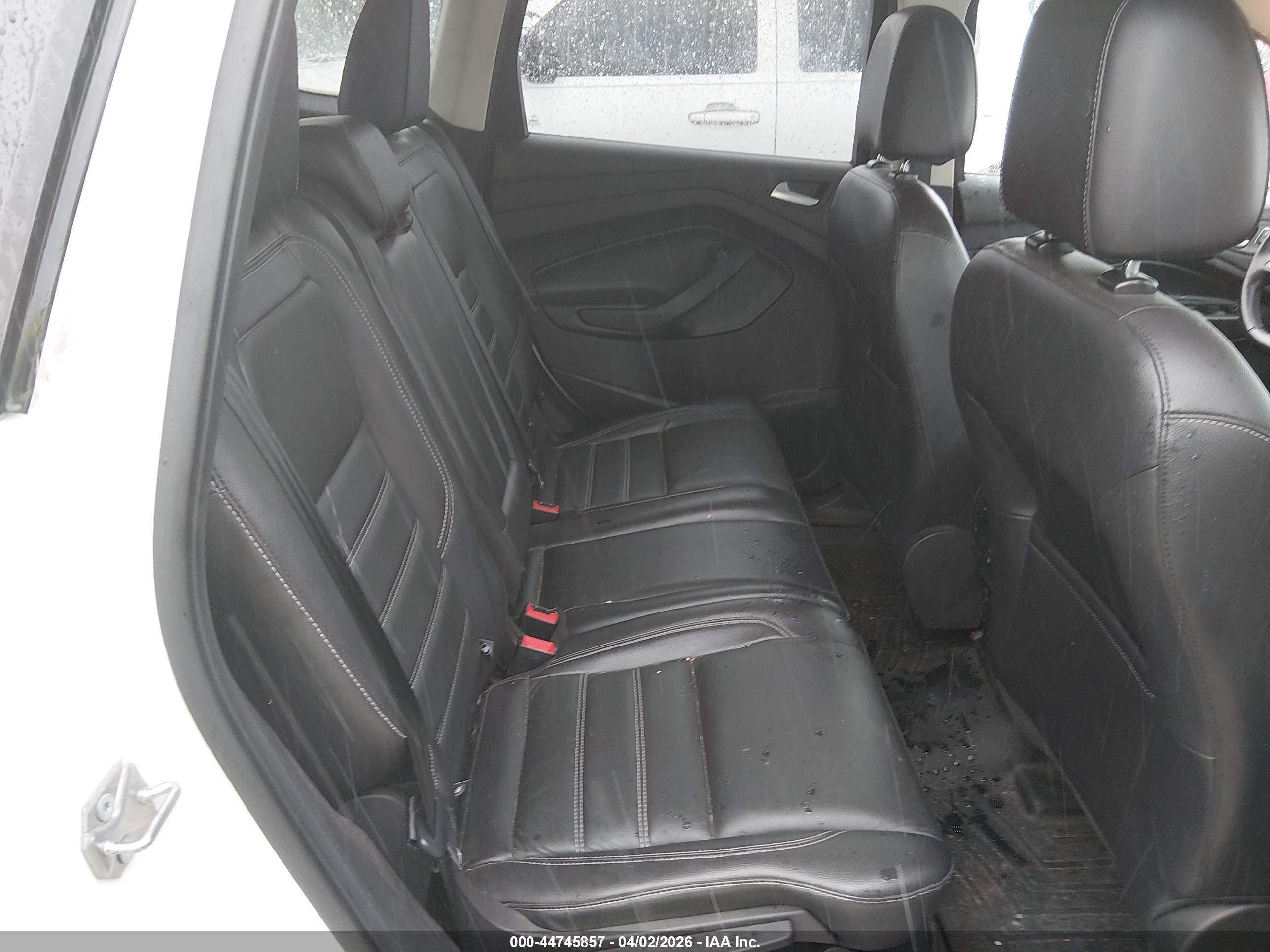 FORD ESCAPE image 8