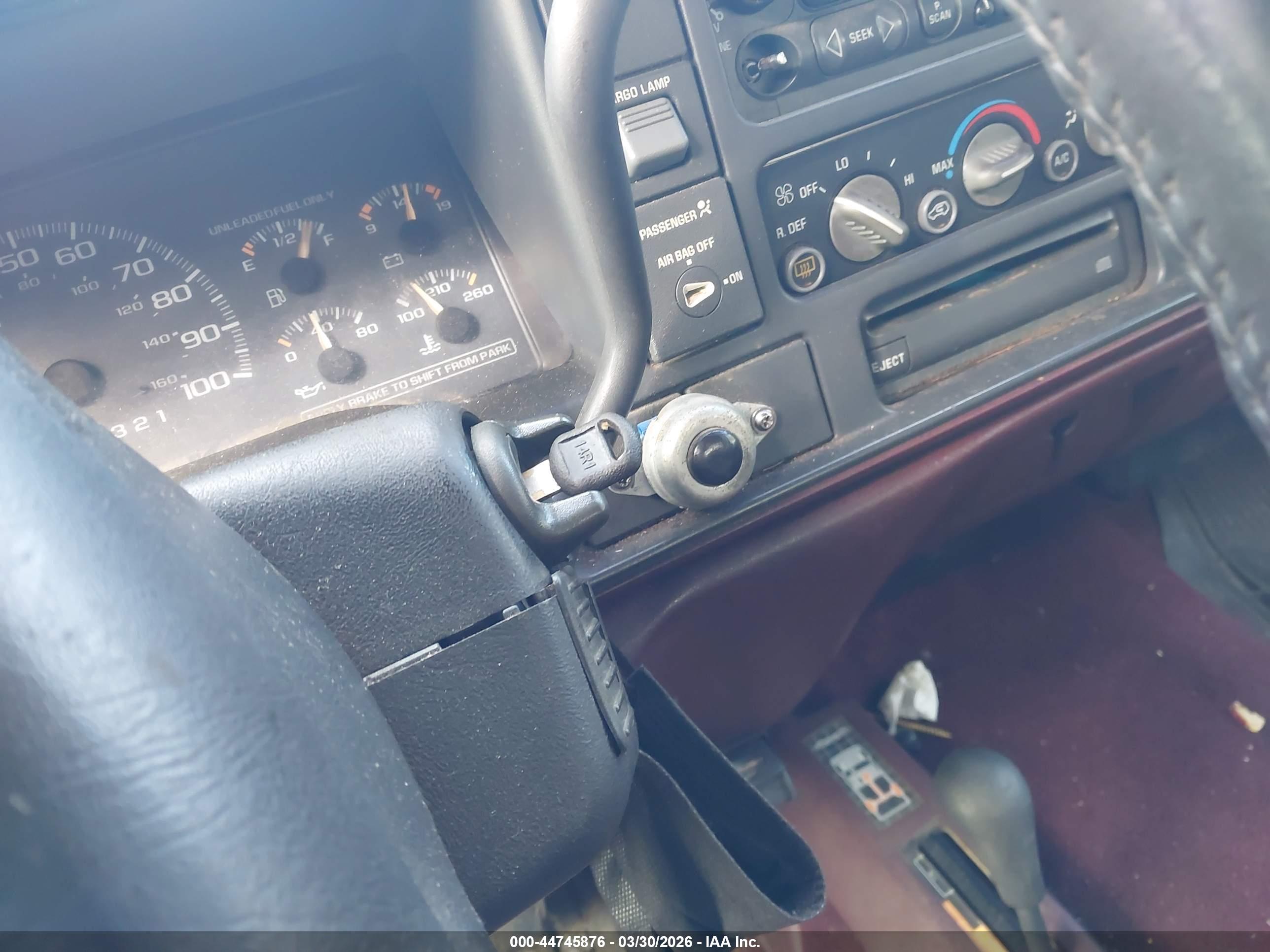 CHEVROLET K1500 image 11