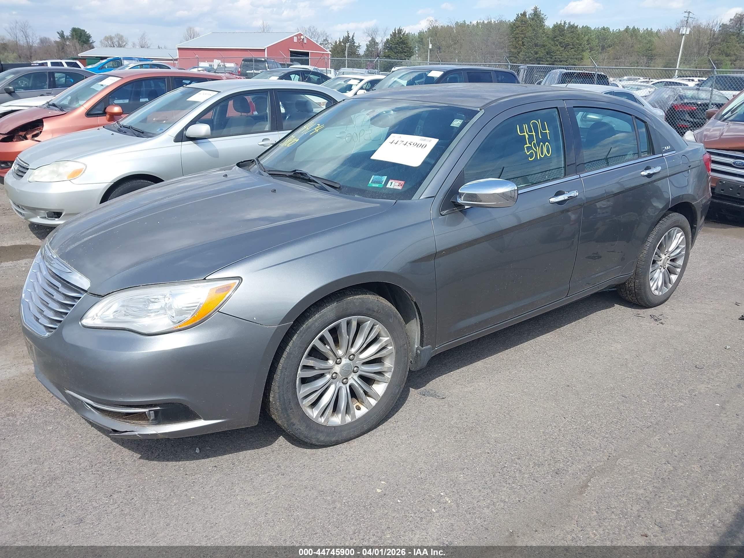 CHRYSLER 200 image 2