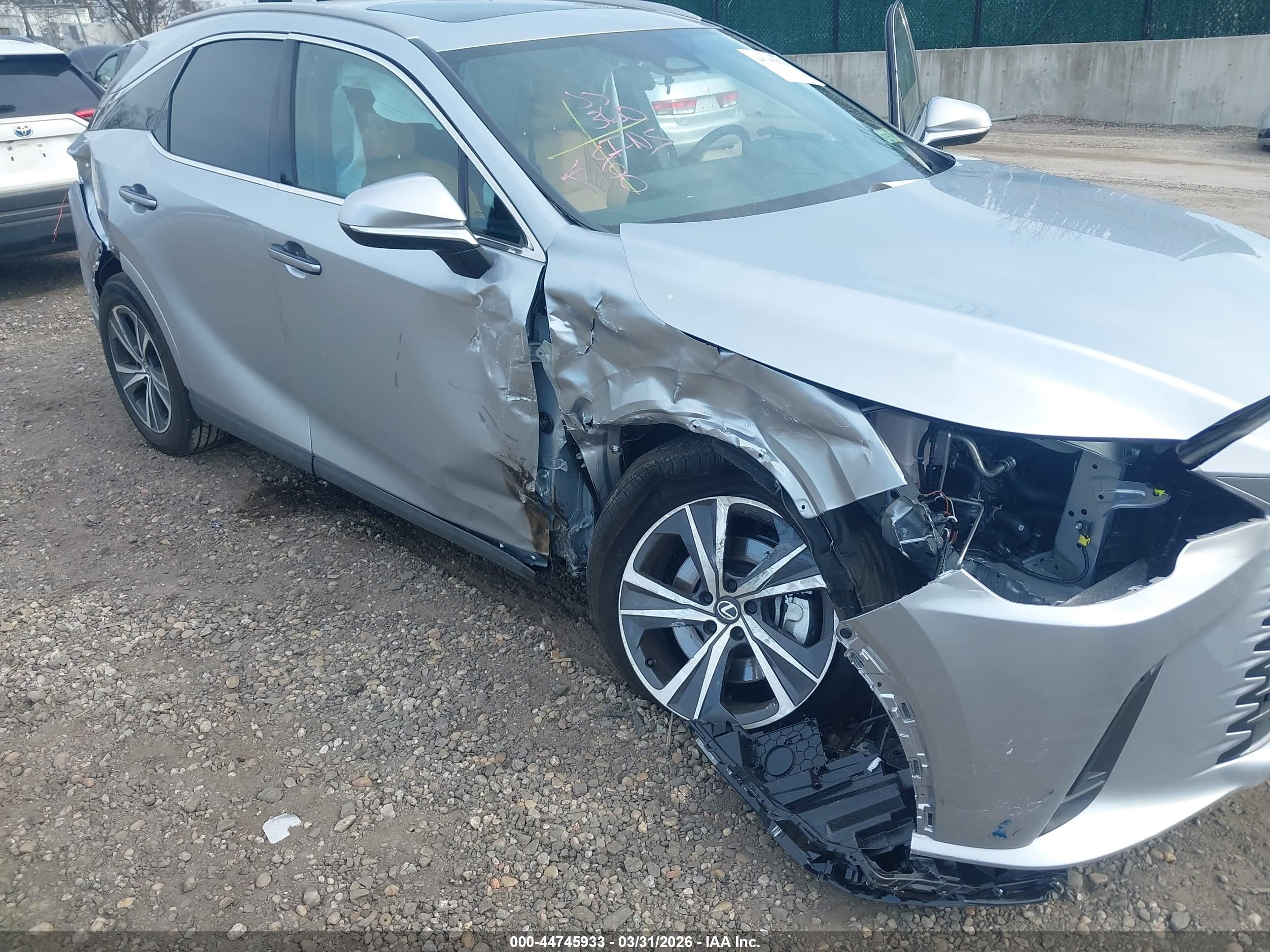 LEXUS RX image 6