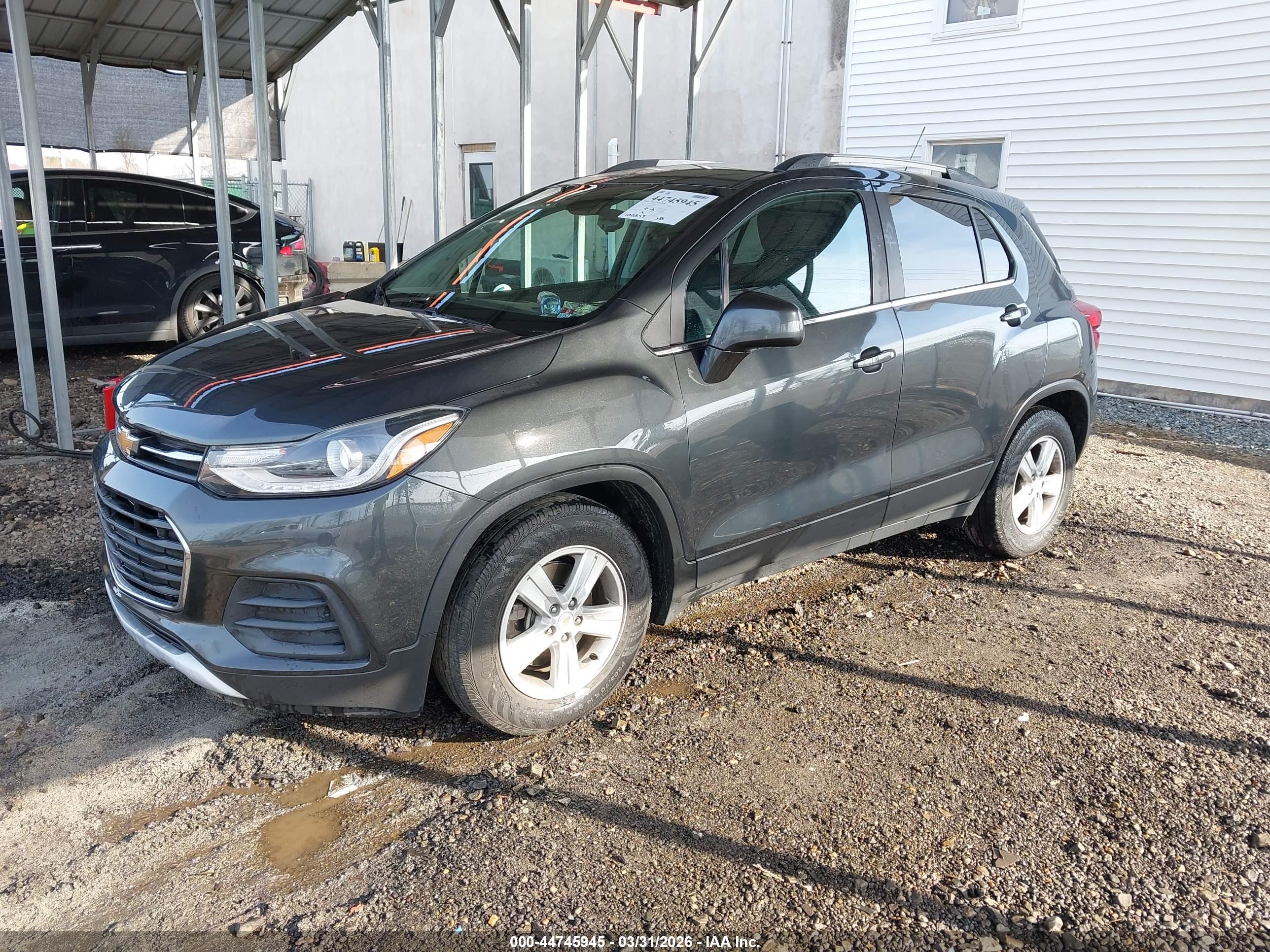 CHEVROLET TRAX image 2